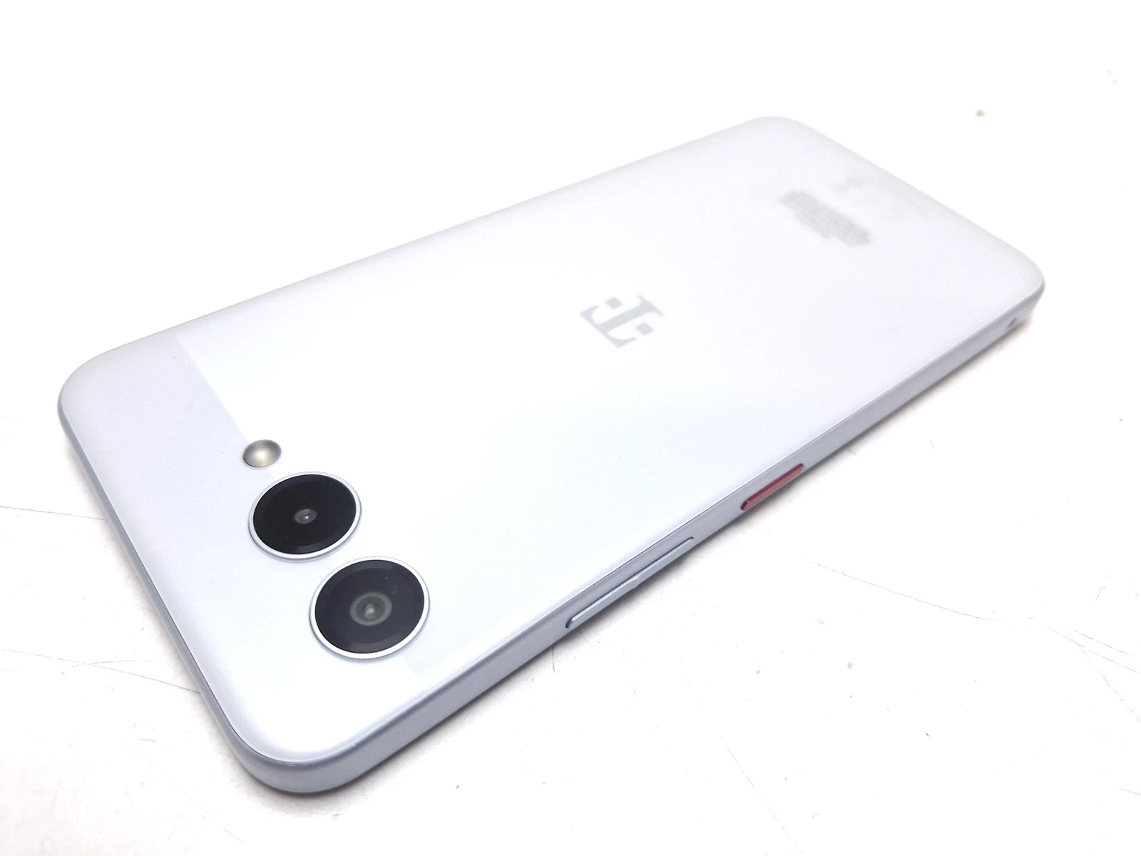 smartfon-t-mobile-t-phone-3-5g-6-gb-128-gb-5g-srebrny-gwar-sluch-nie-rat-pamiec-ram-202865-214117