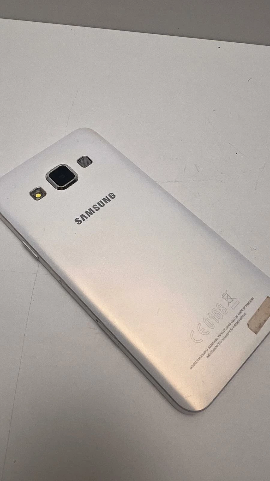 telefon-galaxy-a3opis-kod-producenta-sm-a300f