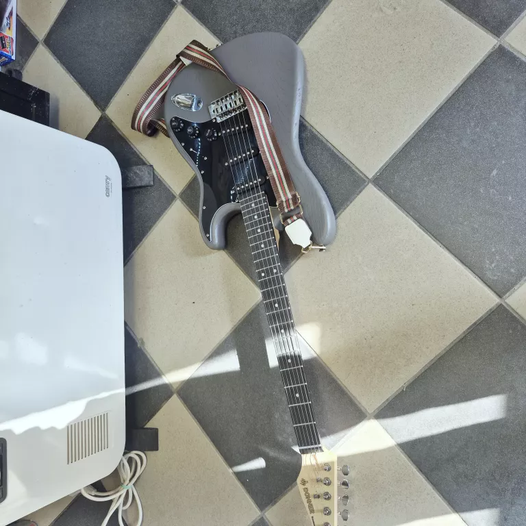 gitara-elektryczna-donner-at-warto-wyszynskiego-24-tczew