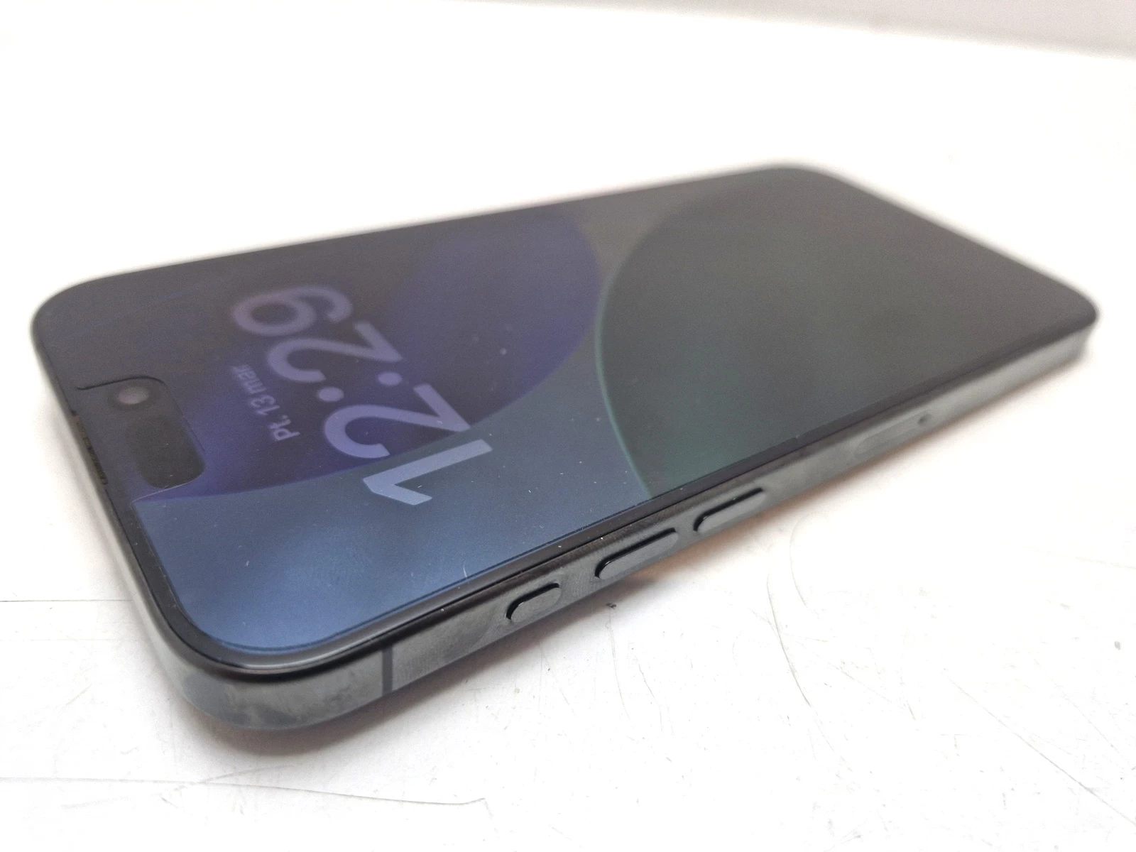 smartfon-apple-iphone-15-pro-max-8-gb-256-gb-5g-szary-83-bat-igla-przekatna-ekranu-67