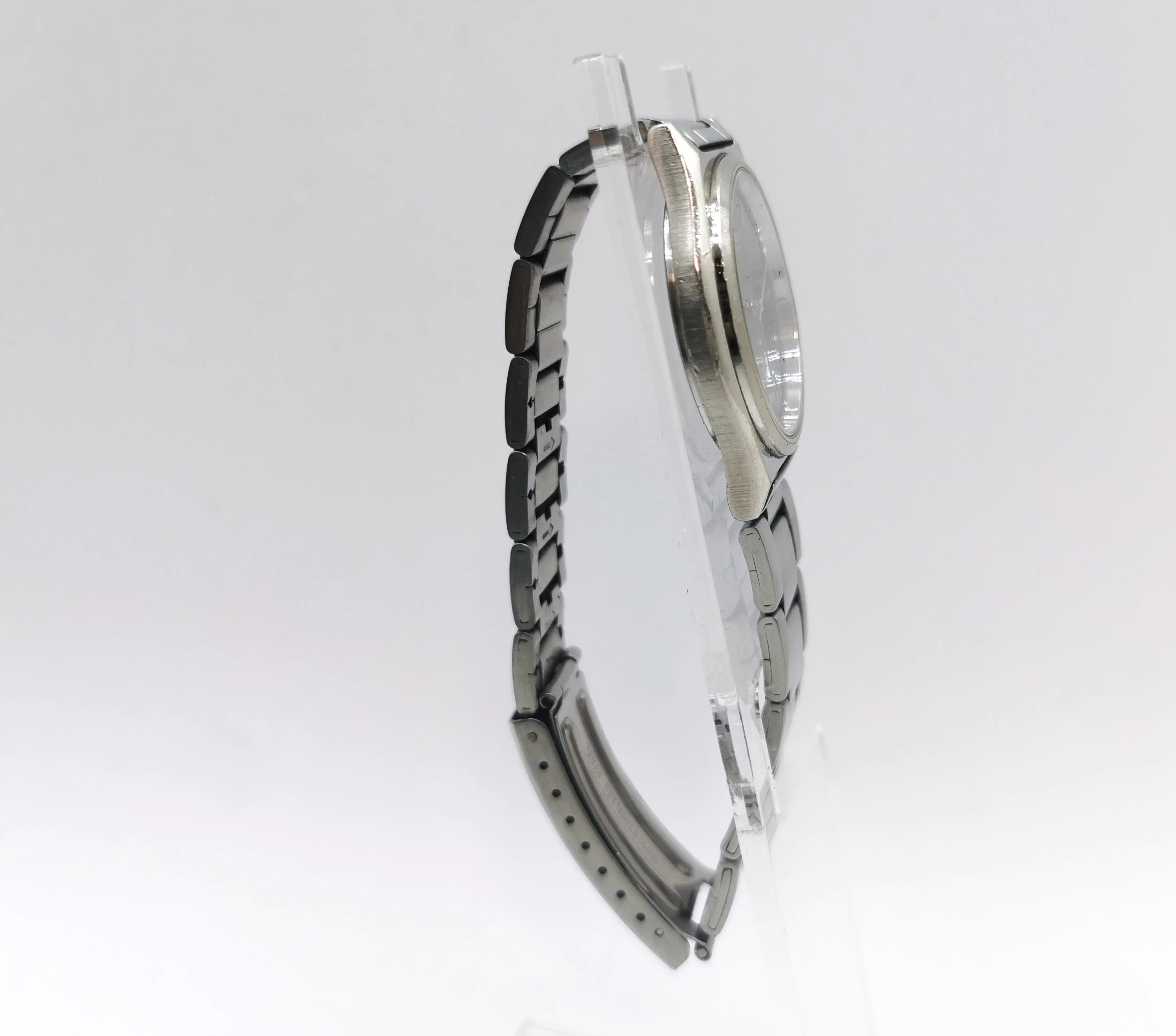 zegarek-casio-mtp-1131-czarna-tarcza-stan-11323-2