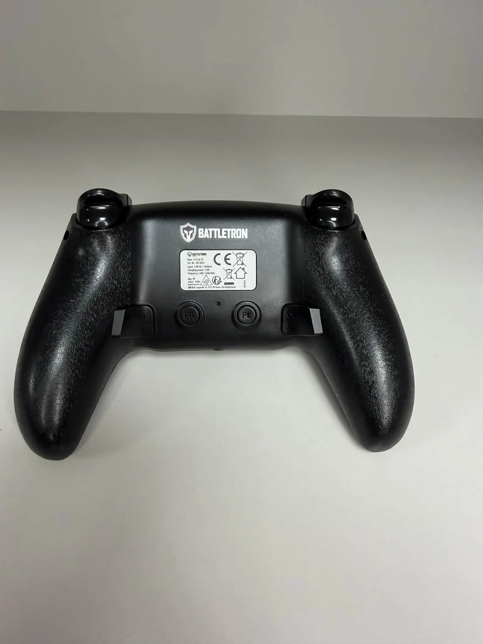 konsola-ps4-cuh-1004a-500gb-nieoryginalny-pad-kod-producenta-cuh-2016a