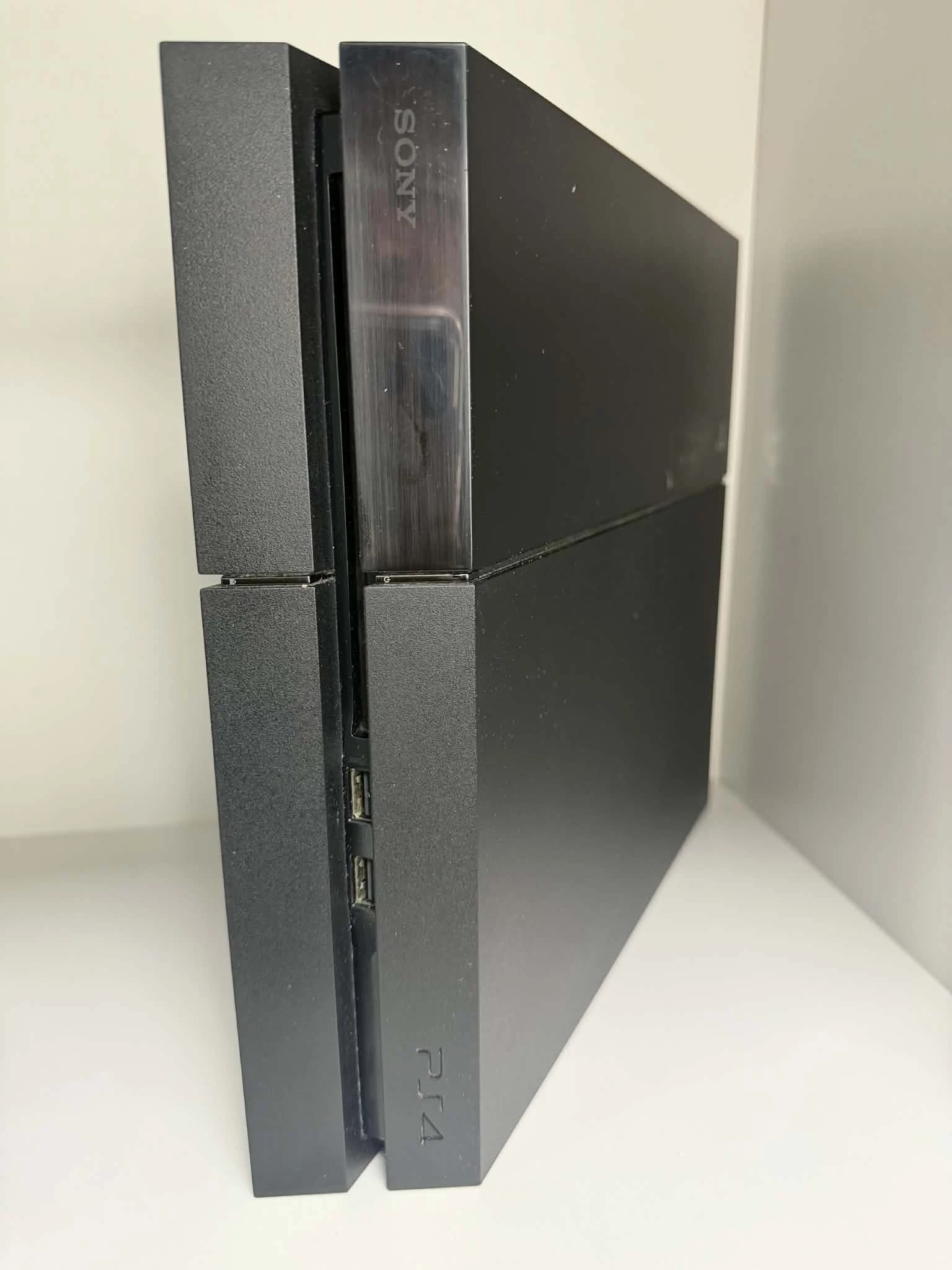 konsola-ps4-cuh-1004a-500gb-nieoryginalny-pad-waga-produktu-21