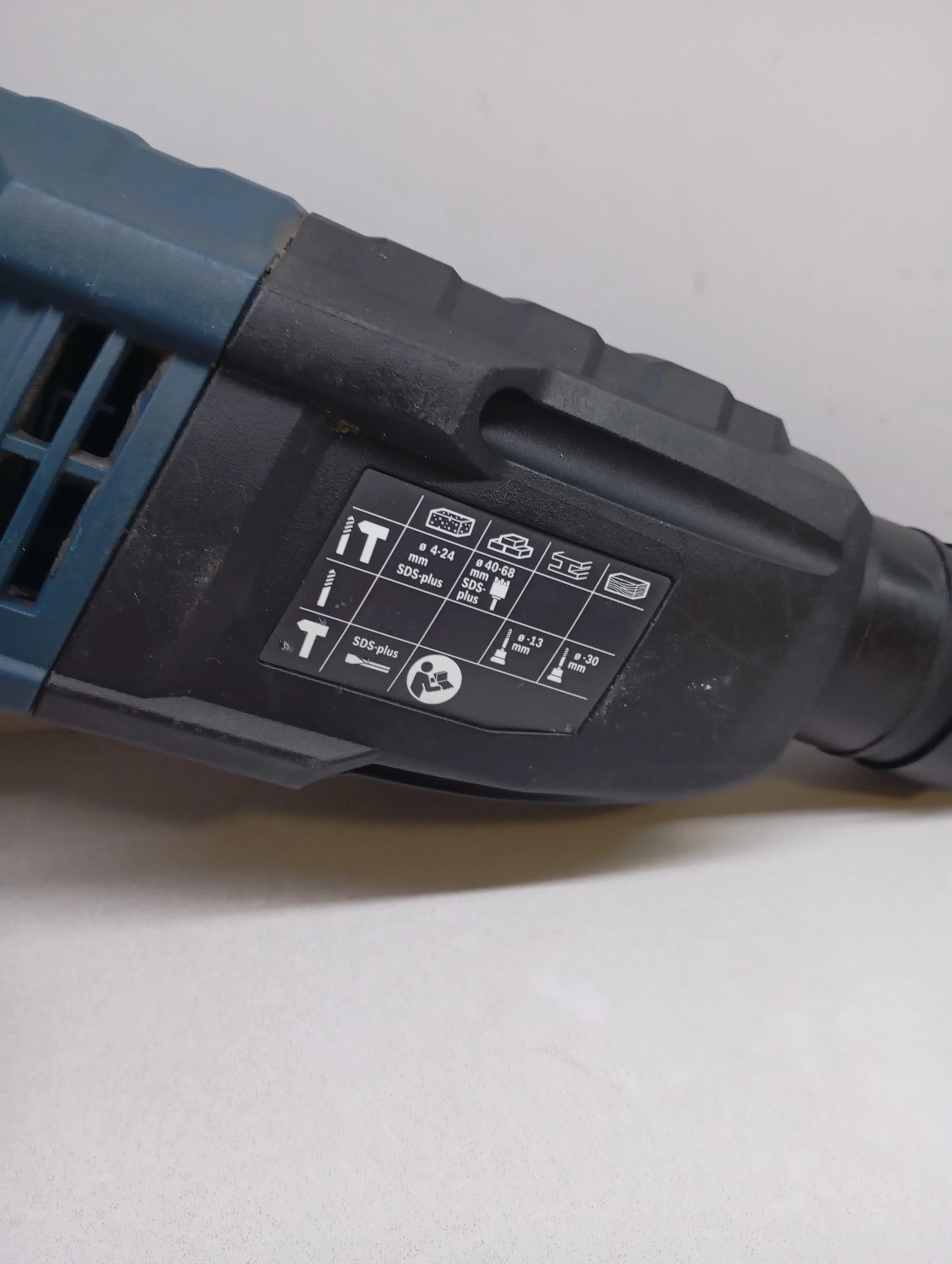 mlotowiertarka-bosch-gbh-240-walizka-ean-gtin-3165140832205