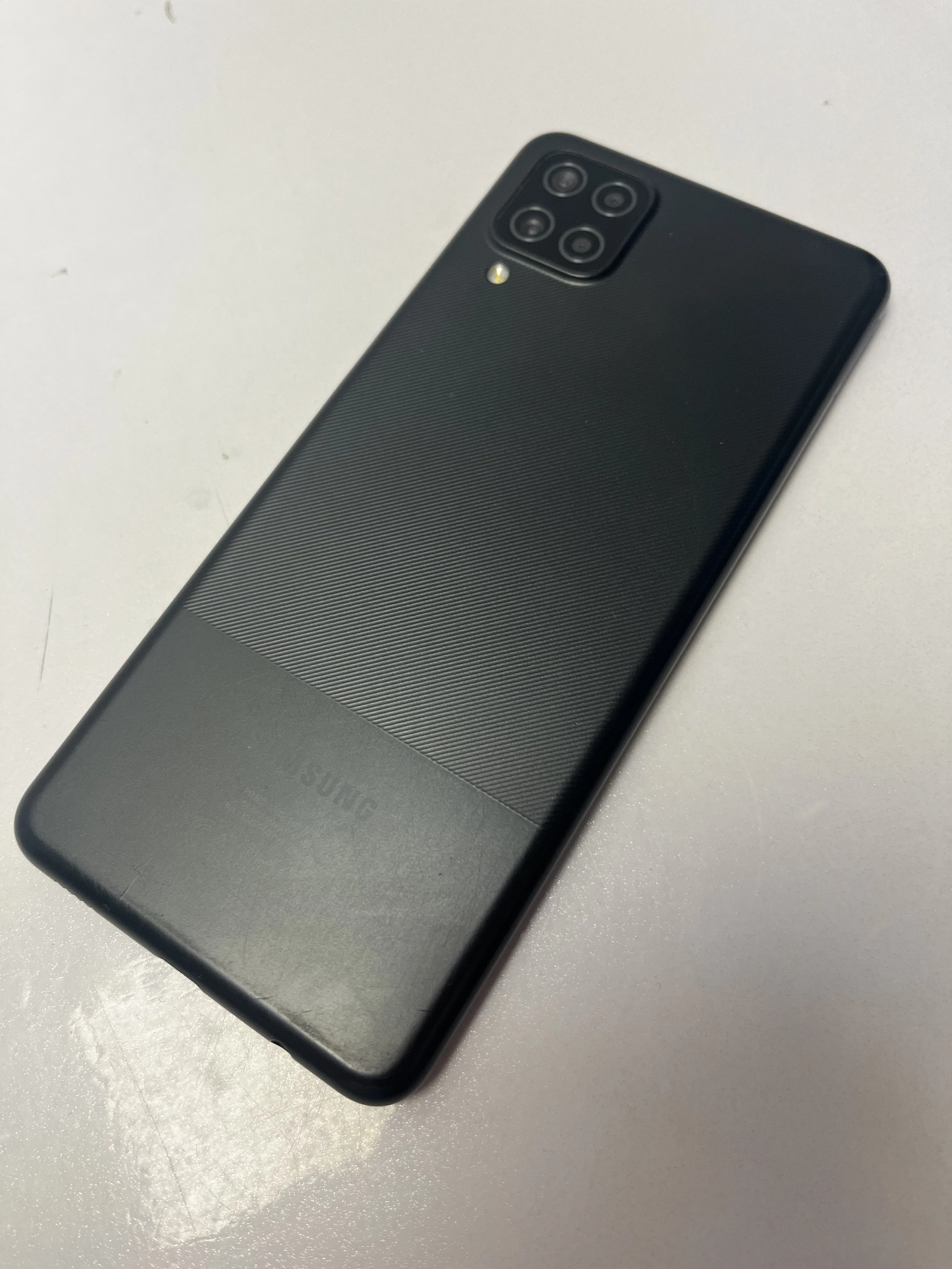 telefon-samsung-galaxy-a12-464gb-kod-producenta-sm-a125mzkggto