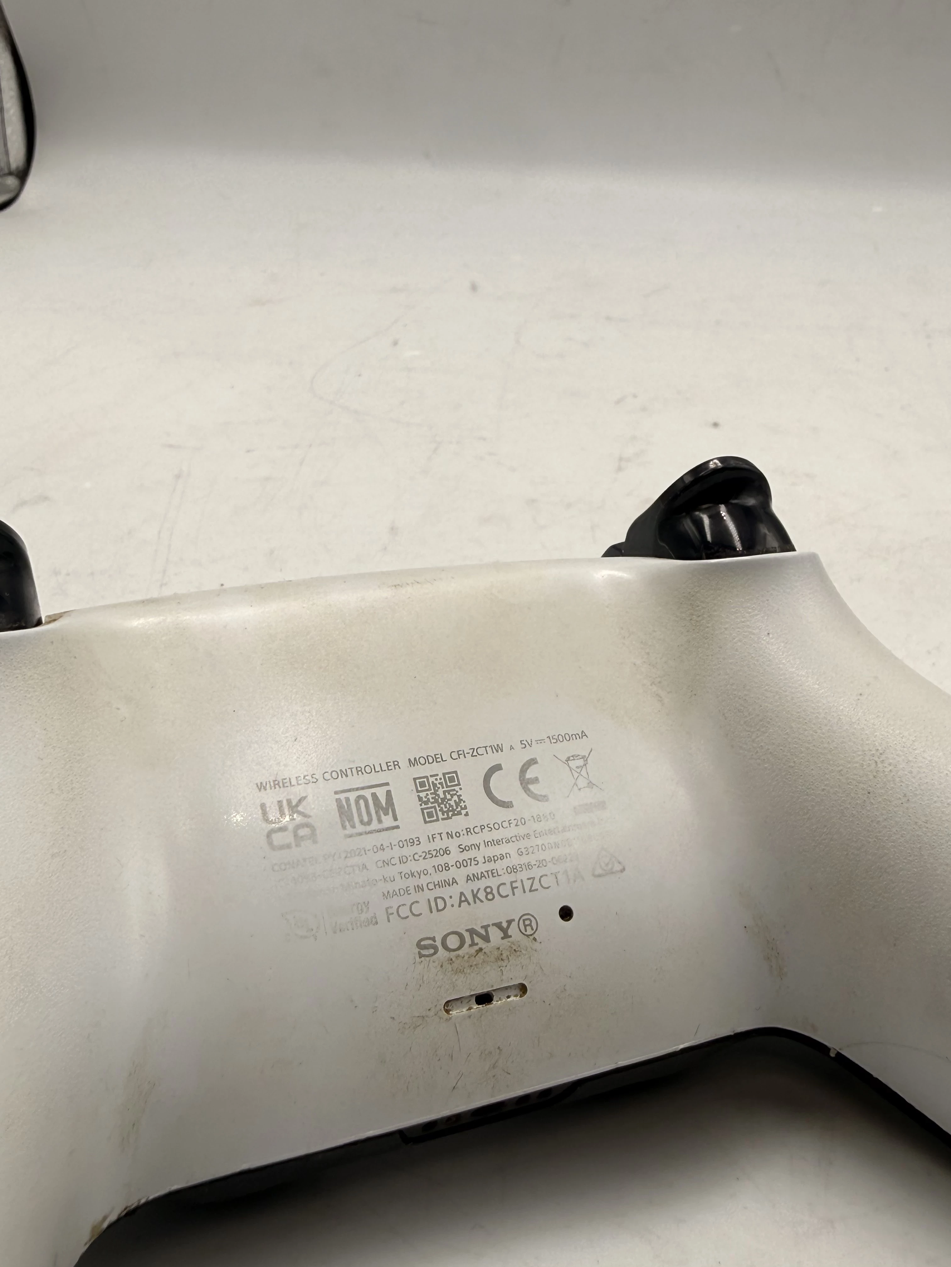 kontroler-bezprzewodowy-sony-dualsense-bialy-marka-248811-1940277