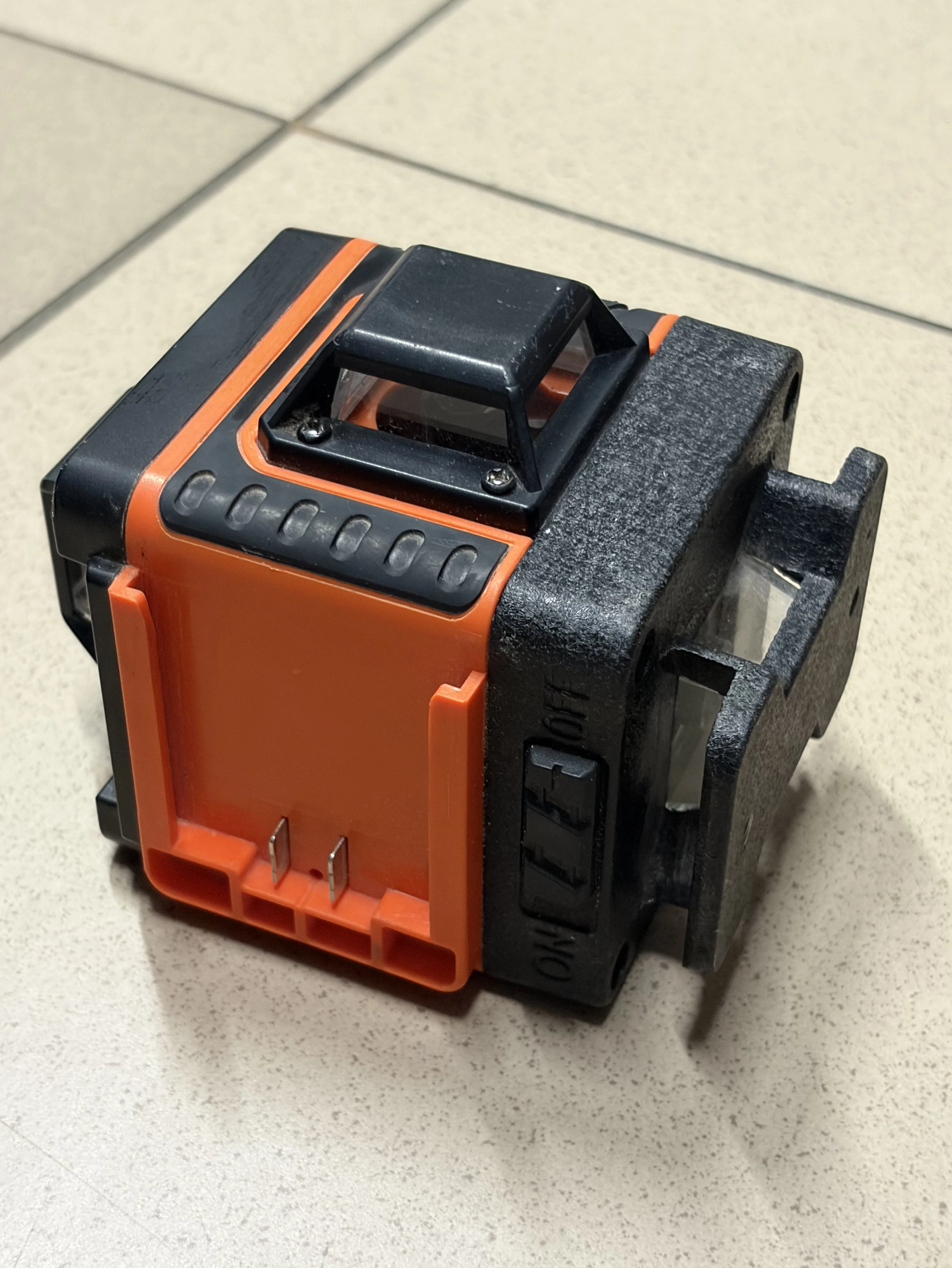 poziomica-laserowa-laser-krzyzowy-zx25m-4d-zontex-ean-gtin-5906301034230