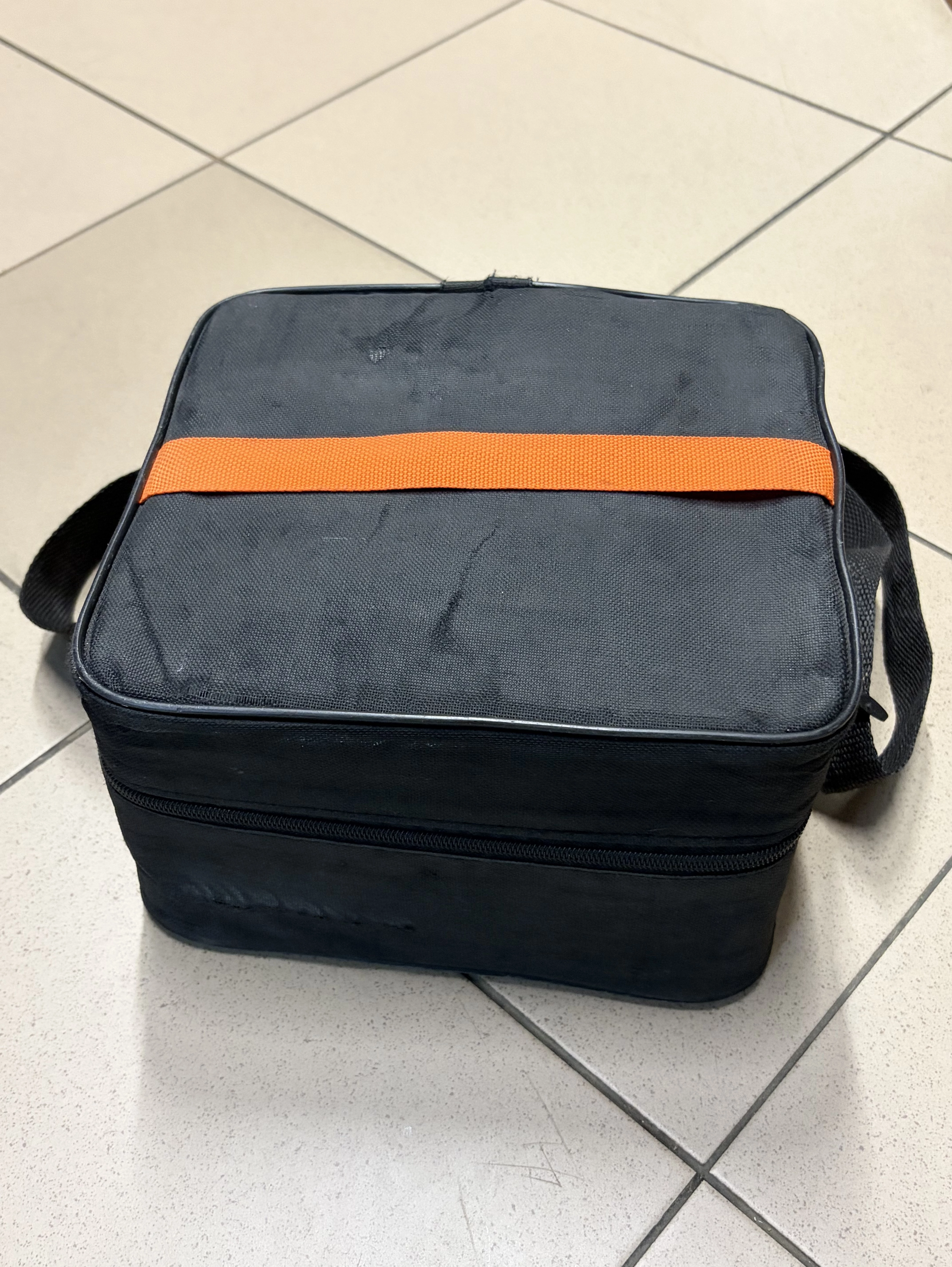 poziomica-laserowa-laser-krzyzowy-zx25m-4d-zontex-model-4d