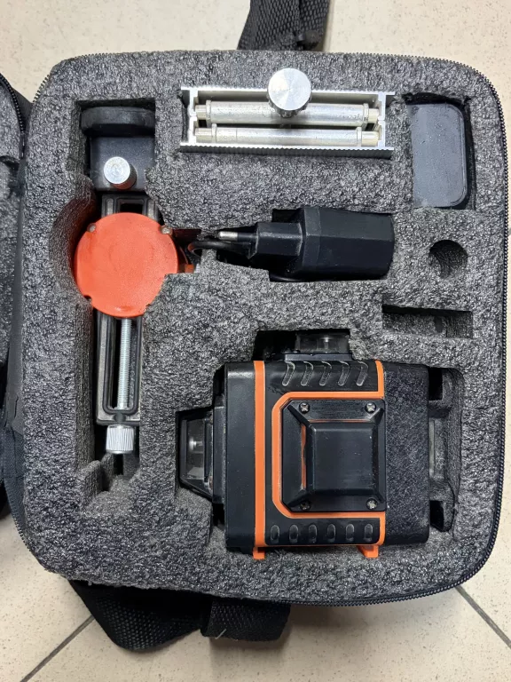 poziomica-laserowa-laser-krzyzowy-zx25m-4d-zontex-dokladnosc-pomiaru-02