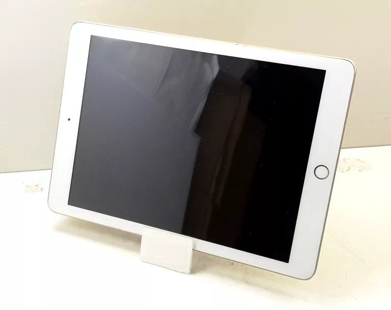 tablet-ipad-5th-gen-32gb-stan-11323-2