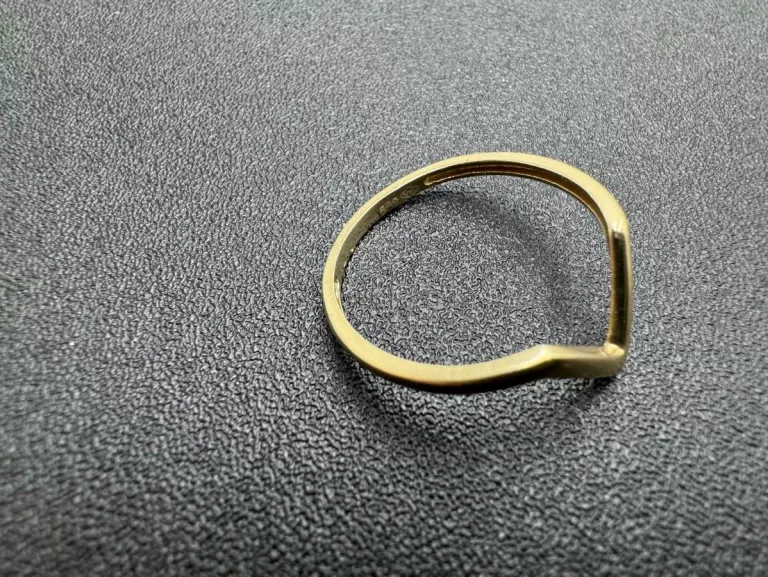 wyrob-jubilerski-uzywany-pierscionek-585-1086g-r16-stan-11323-2