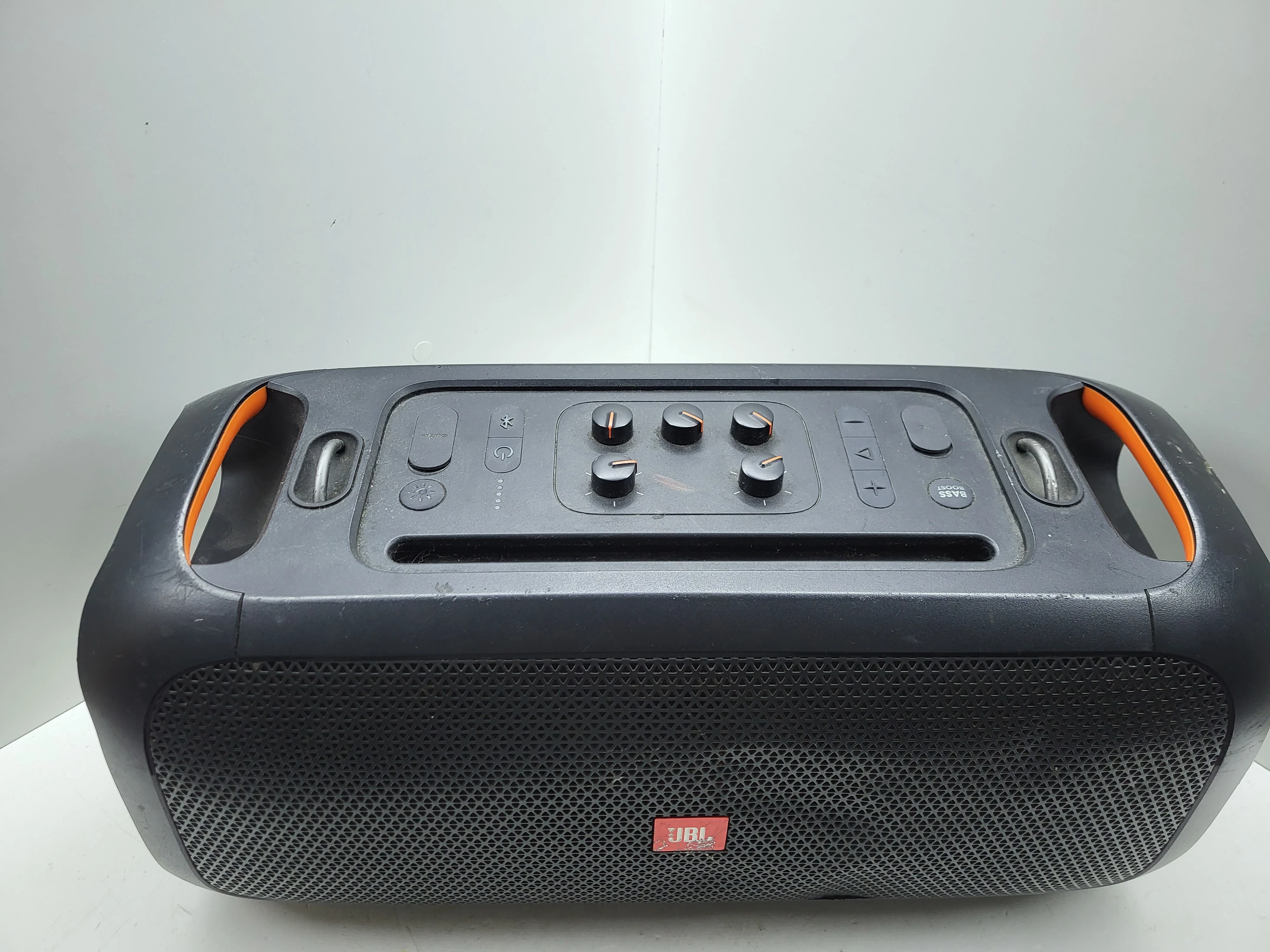 glosnik-przenosny-jbl-partybox-on-the-go-waga-produktu-970000