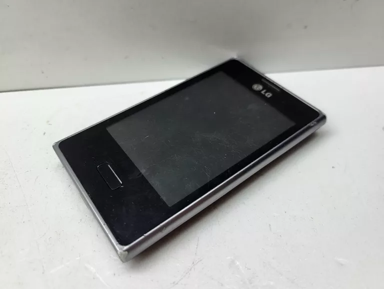 telefon-lg-l3-wbudowana-pamiec-202869-214217