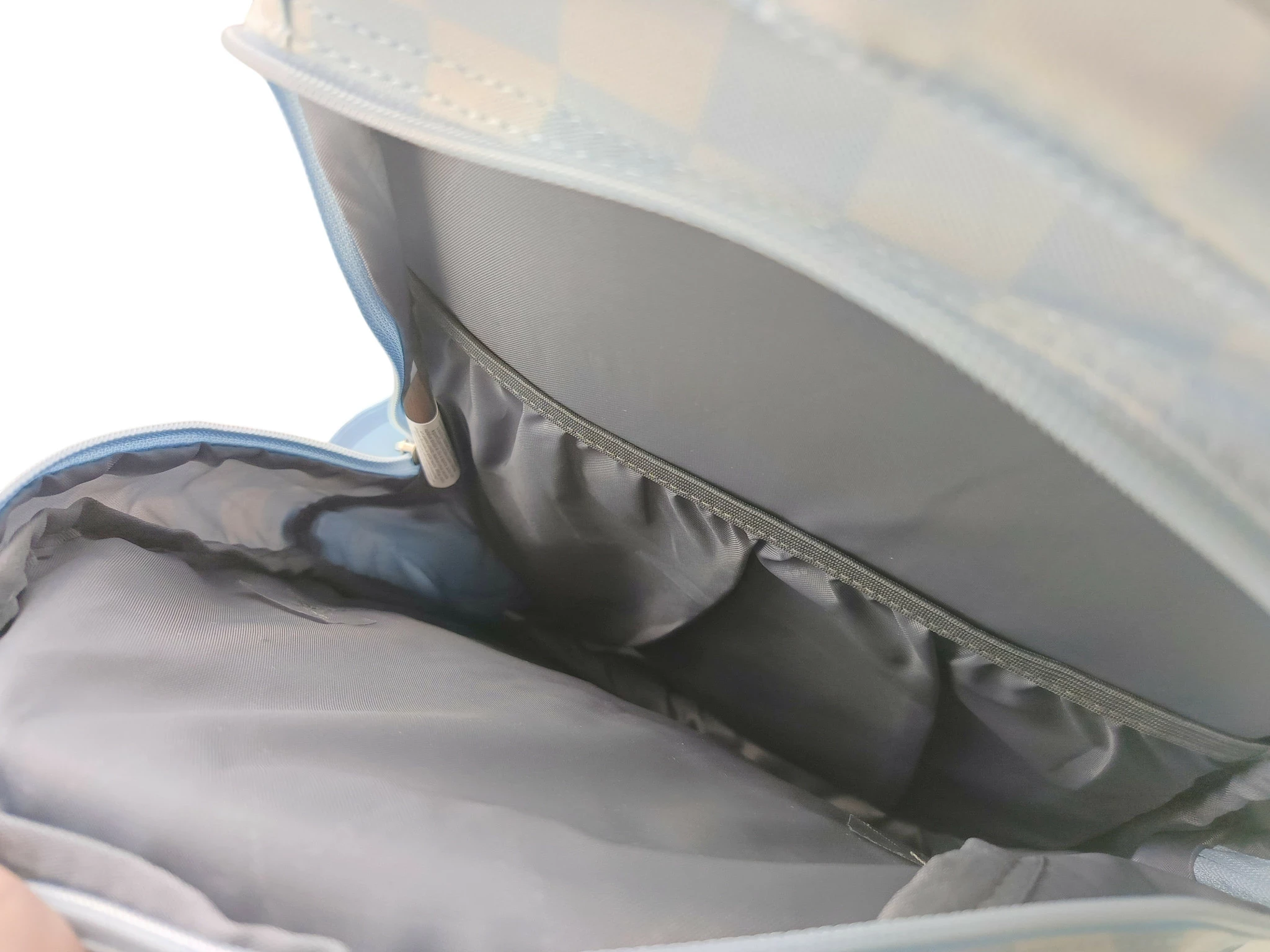 plecak-loozz-niebieski-kapibara-stan-11323-2