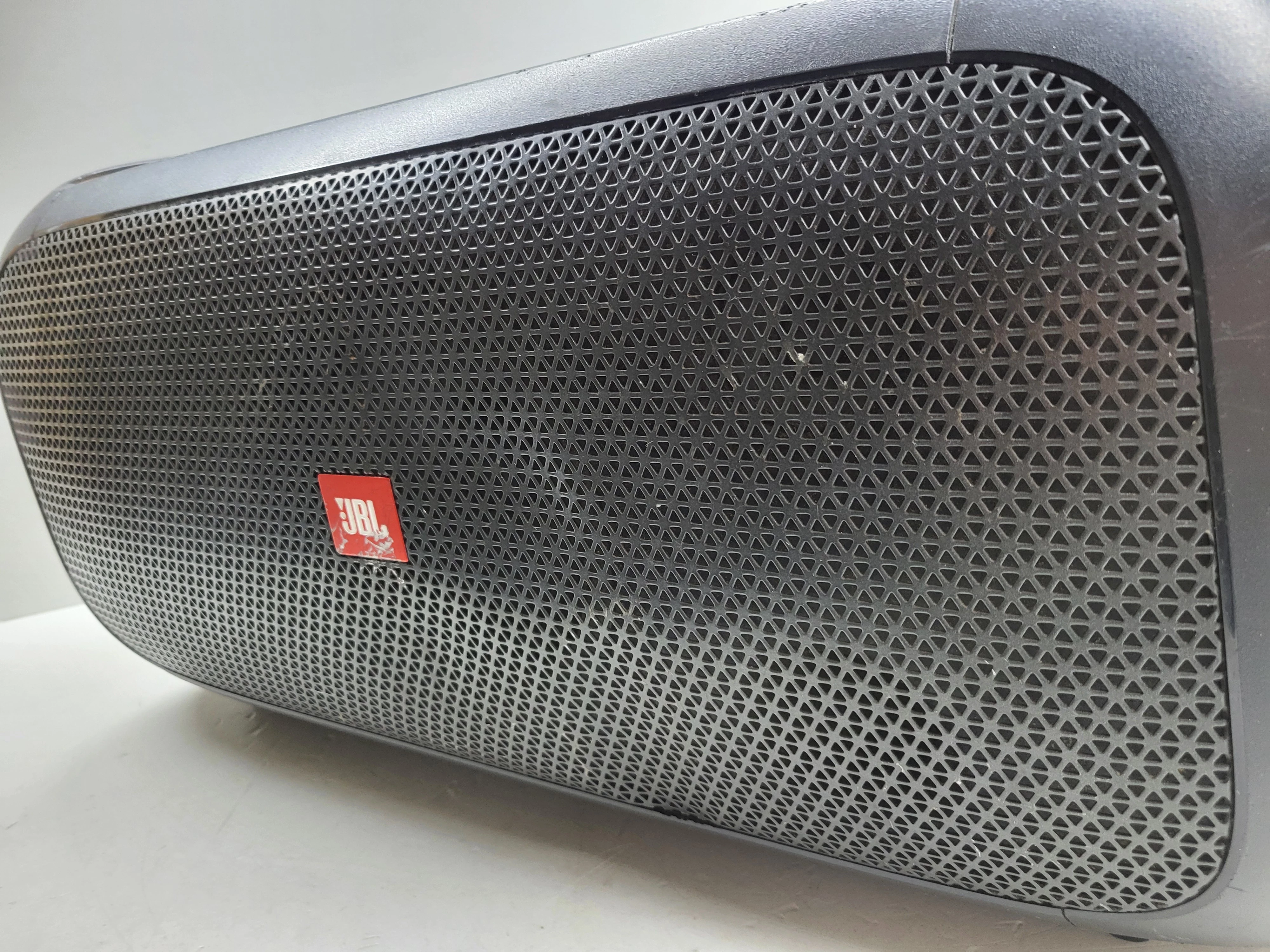 glosnik-przenosny-jbl-partybox-on-the-go-zlacza-207910-32