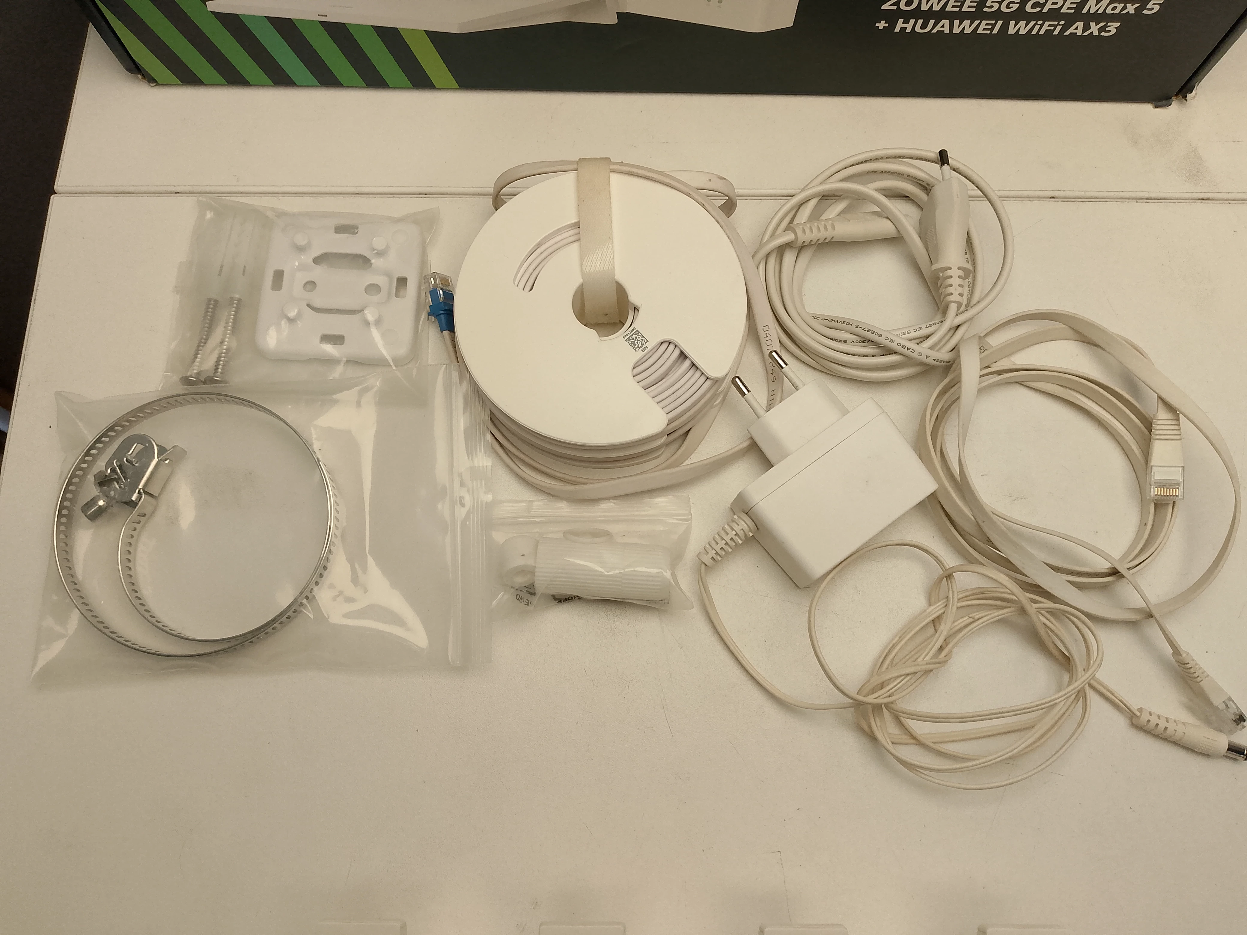 zowee-router-5g-cpe-max-5-huawei-wifi-ax3-komplet-kod-producenta-mc889t3000