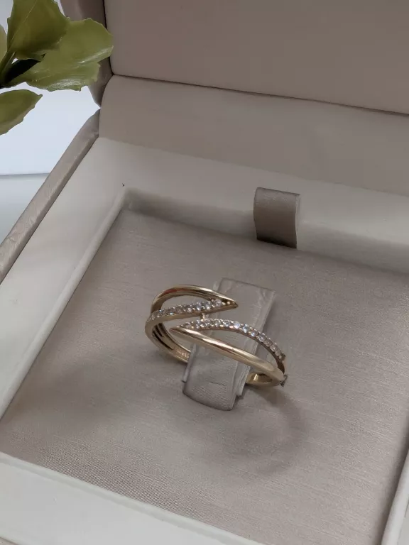 zloty-pierscionek-585-14k-189g-r-17-ean-gtin-00000000000000