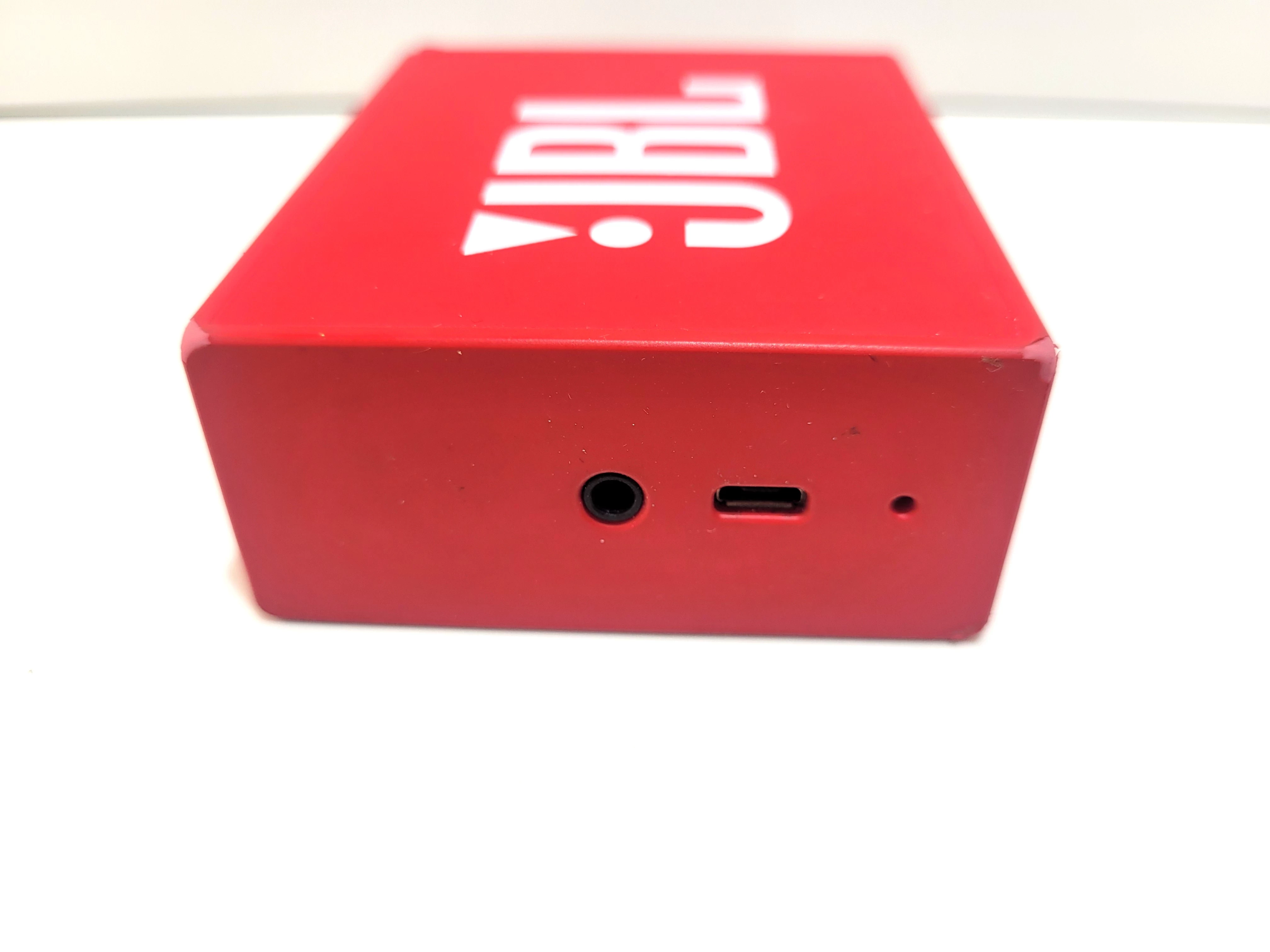 glosnik-jbl-go-moc-300