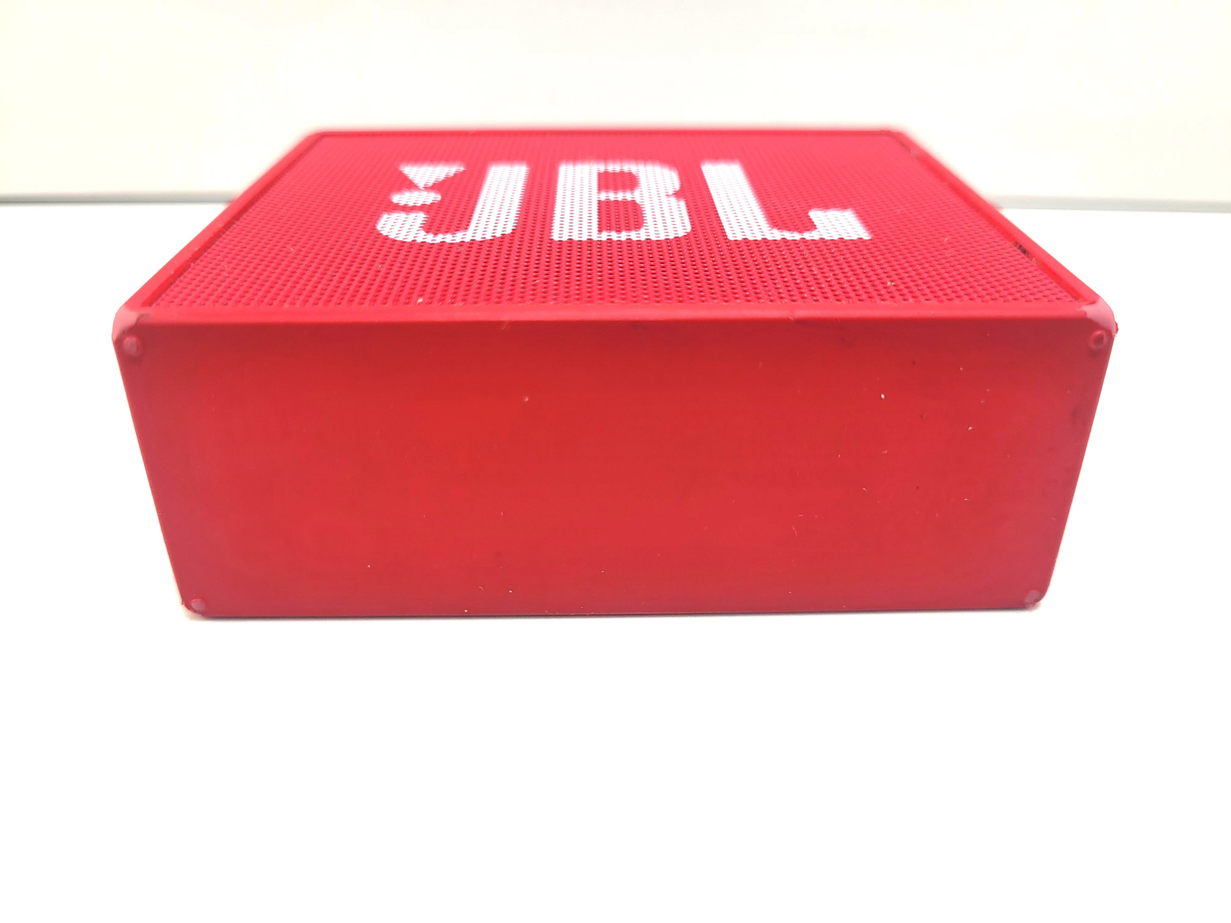 glosnik-jbl-go-funkcje-221089-16