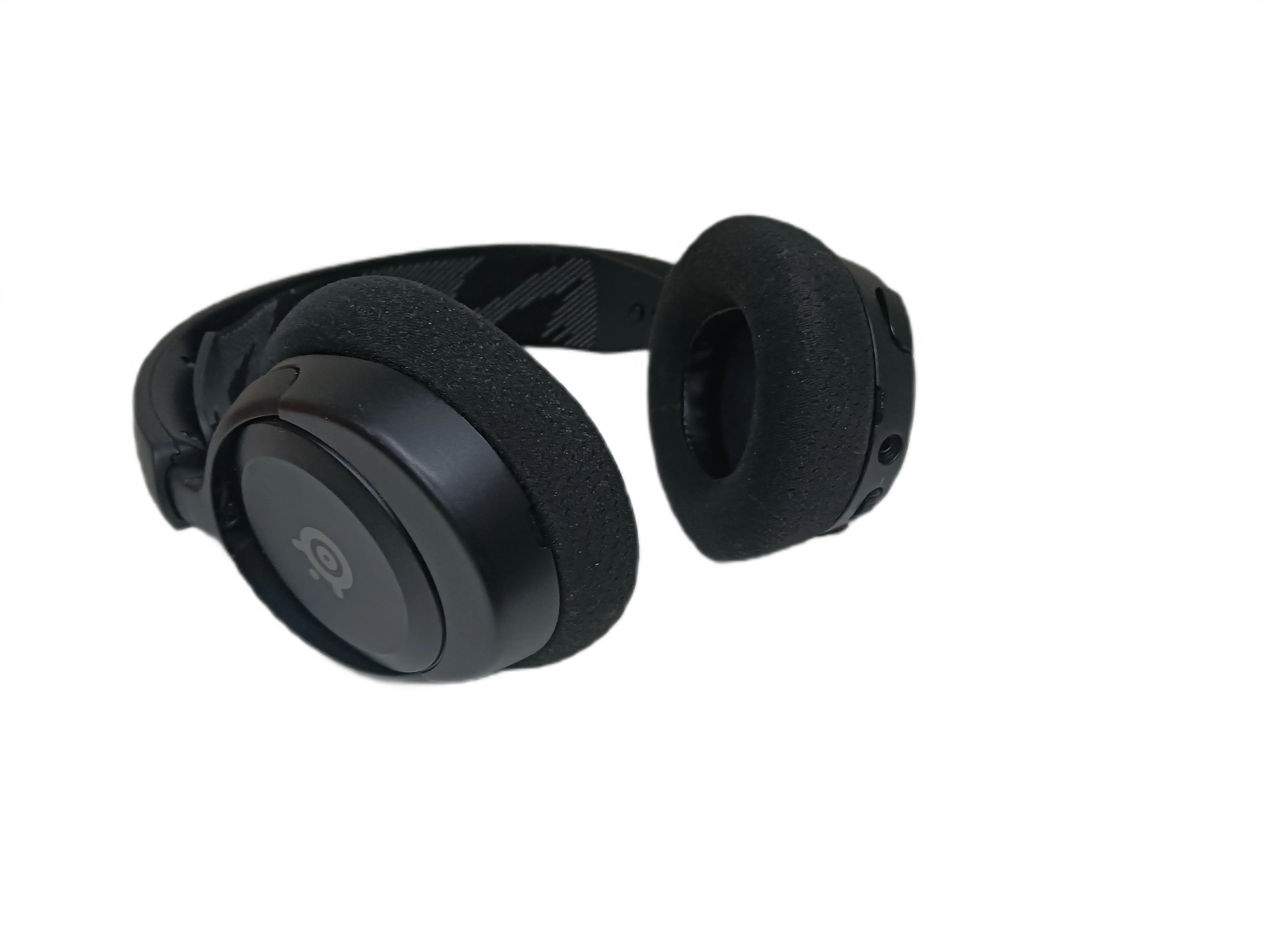 sluchawki-steelseries-arctis-nova-1-kod-producenta-61606