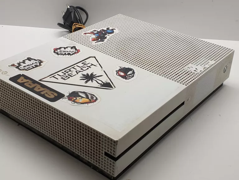 konsola-microsoft-xbox-one-s-model-1681-500-gb-liczba-kontrolerow-w-zestawie-205994-225550