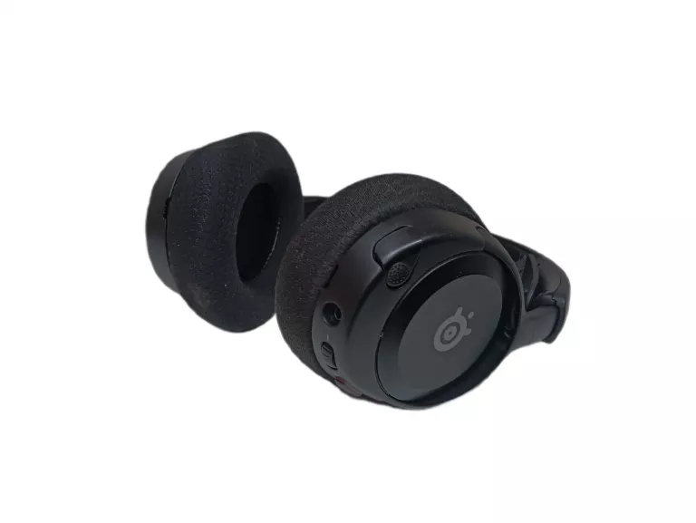 sluchawki-steelseries-arctis-nova-1-stan-11323-2