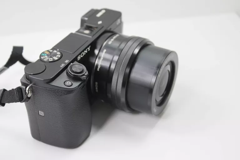 aparat-sony-alpha-6000-sony-16-50mm-stan-11323-2