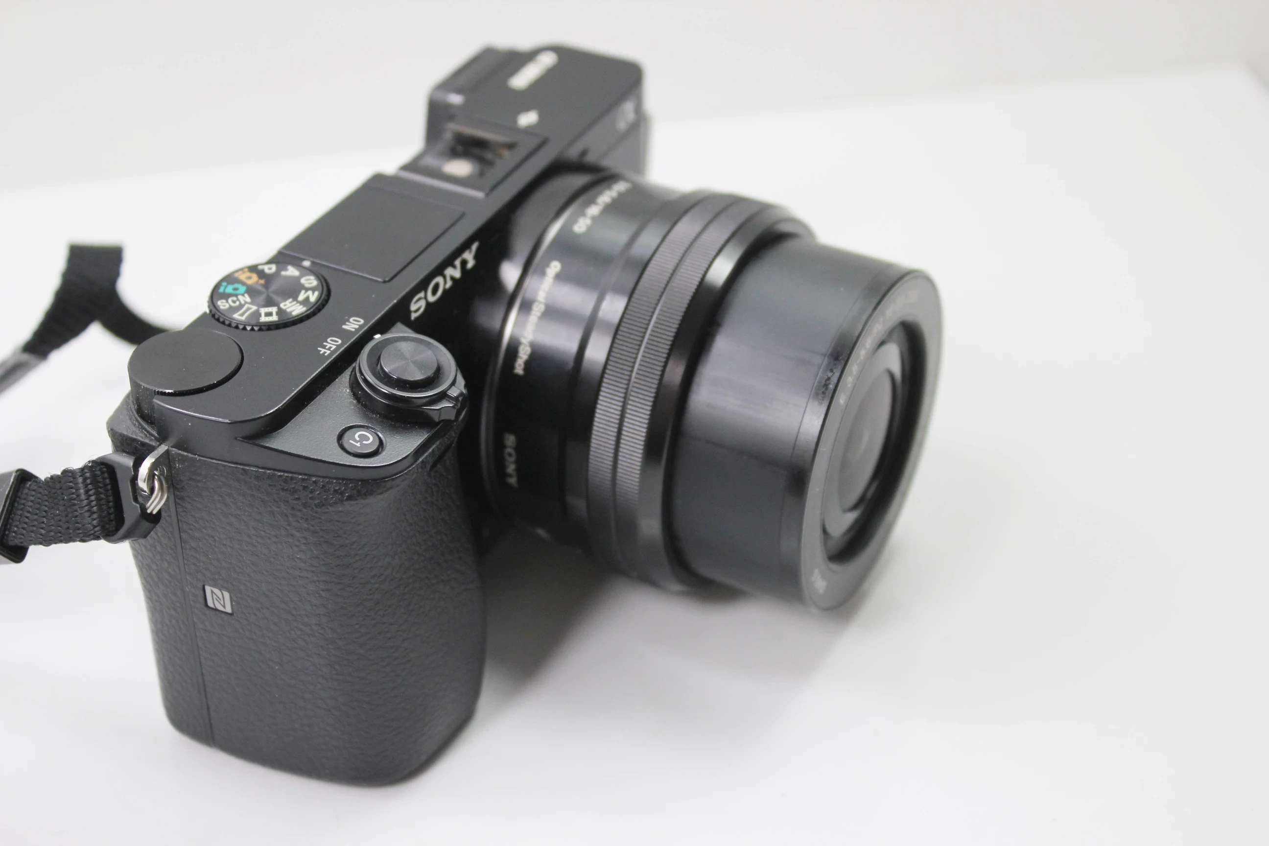 aparat-sony-alpha-6000-sony-16-50mm-stan-11323-2