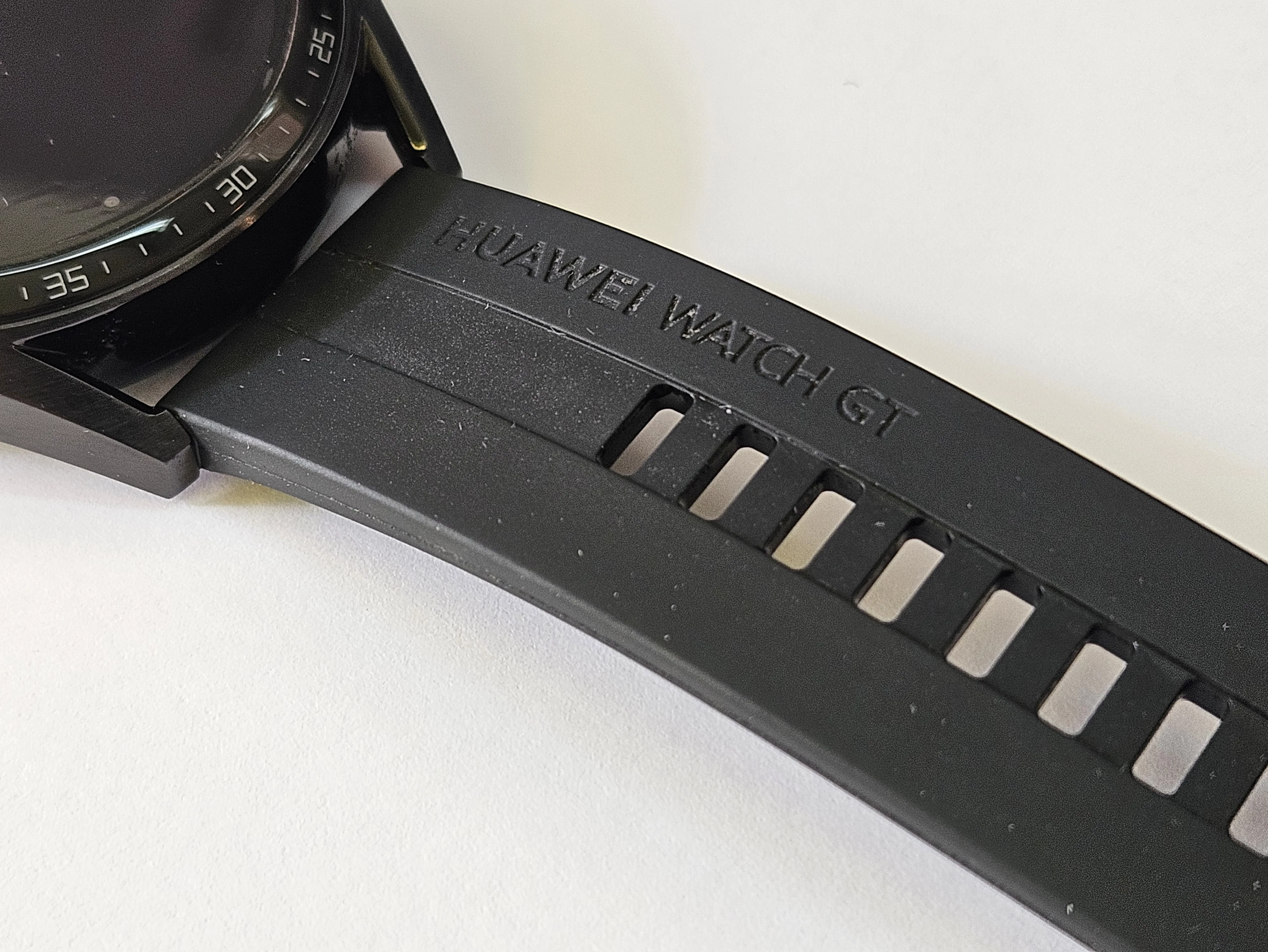 smartwatch-huawei-watch-gt-3-z-ladowarka-model-249460-1767237