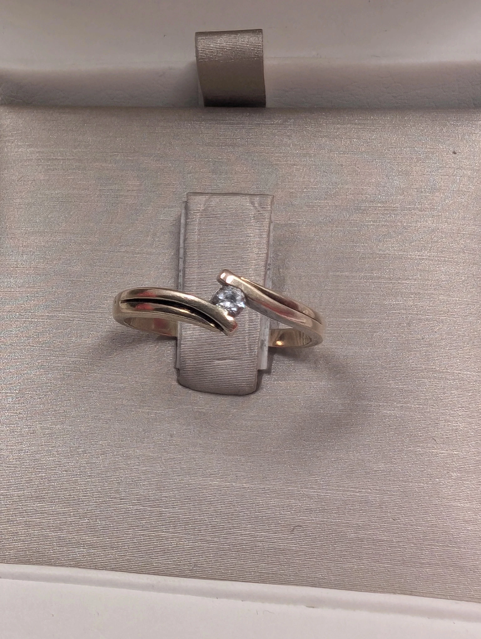 zloty-pierscionek-333-8k-163g-r-14-rodzaj-2205-2