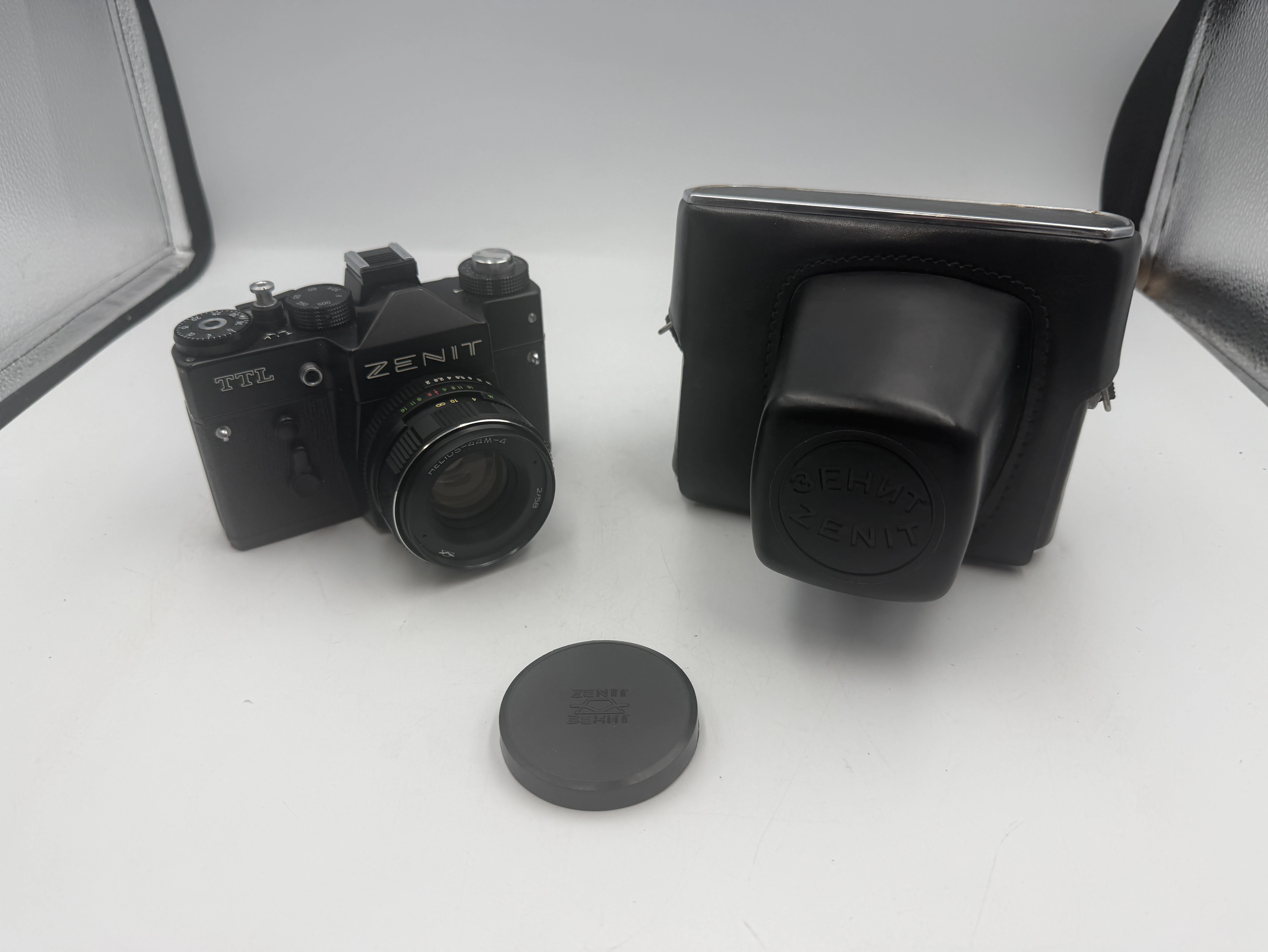 aparat-analogowy-zenit-ttl-wyzwolenia-4b-szczecin