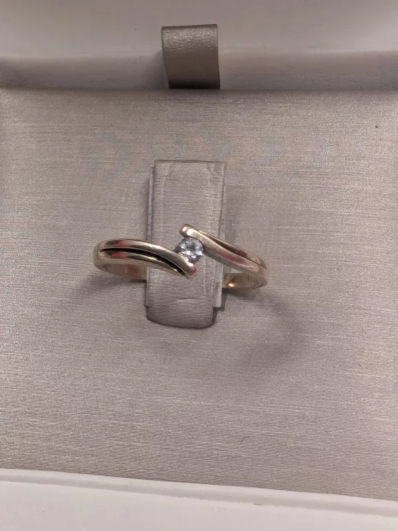 zloty-pierscionek-333-8k-163g-r-14-rodzaj-2205-2