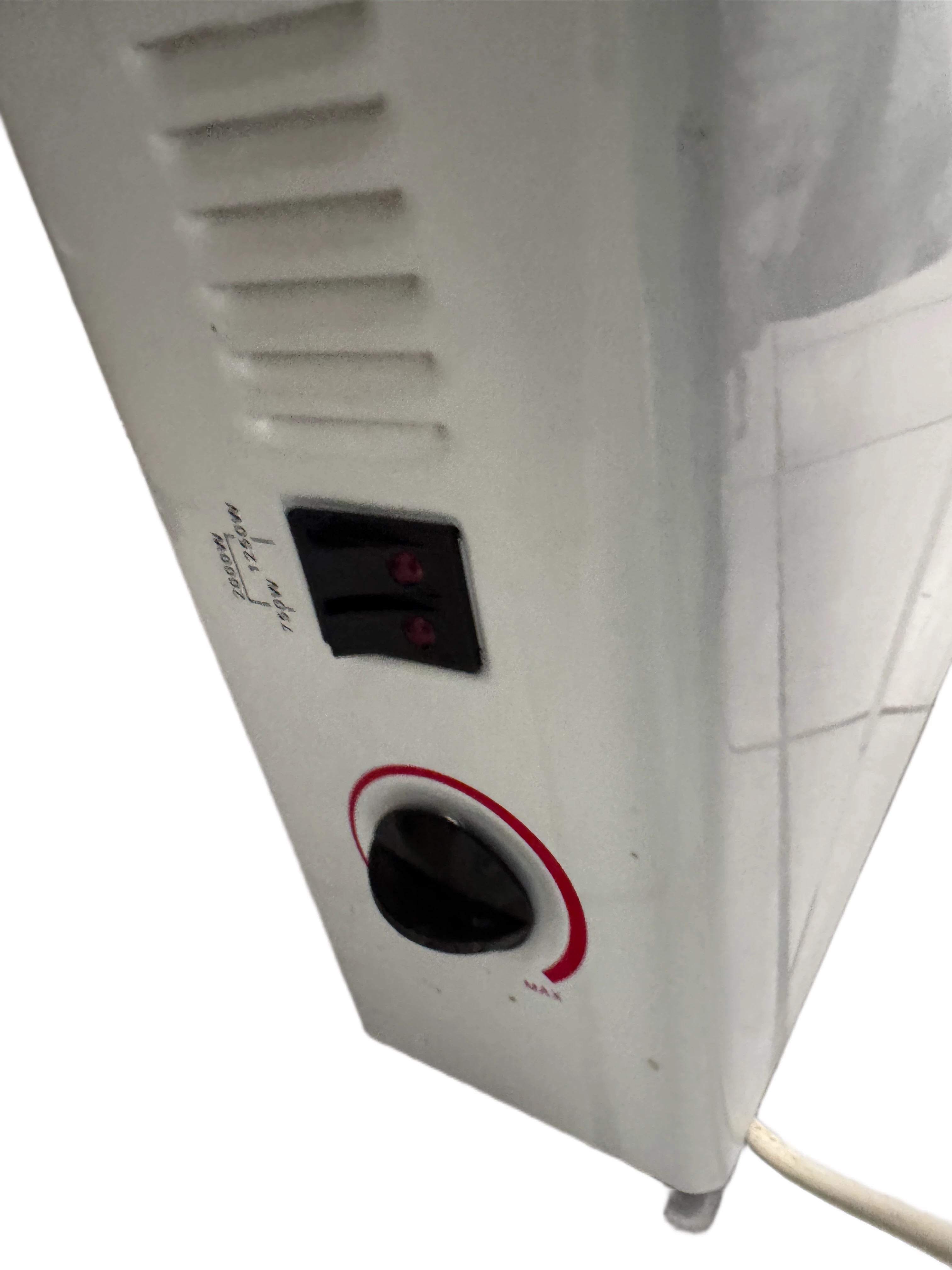 grzejnik-konwektorowy-superior-2000w-kolor-dominujacy-129357-2