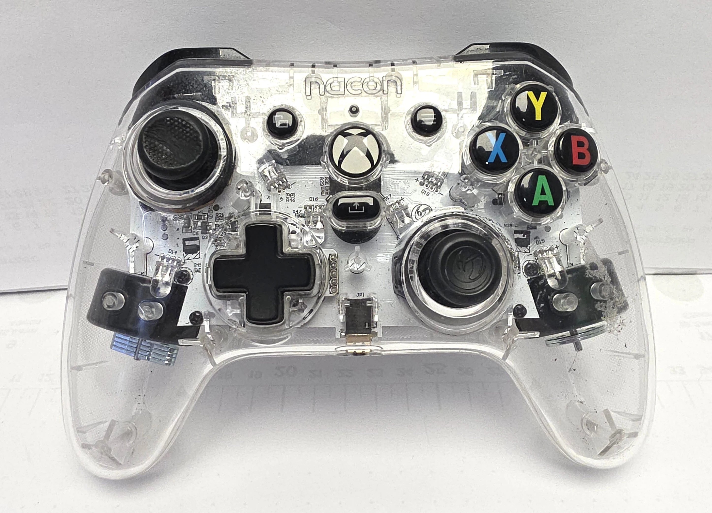 konsola-xbox-one-model1540-pad-zestaw-15-gier-opis-dysk-wbudowana-pamiec-5179-51