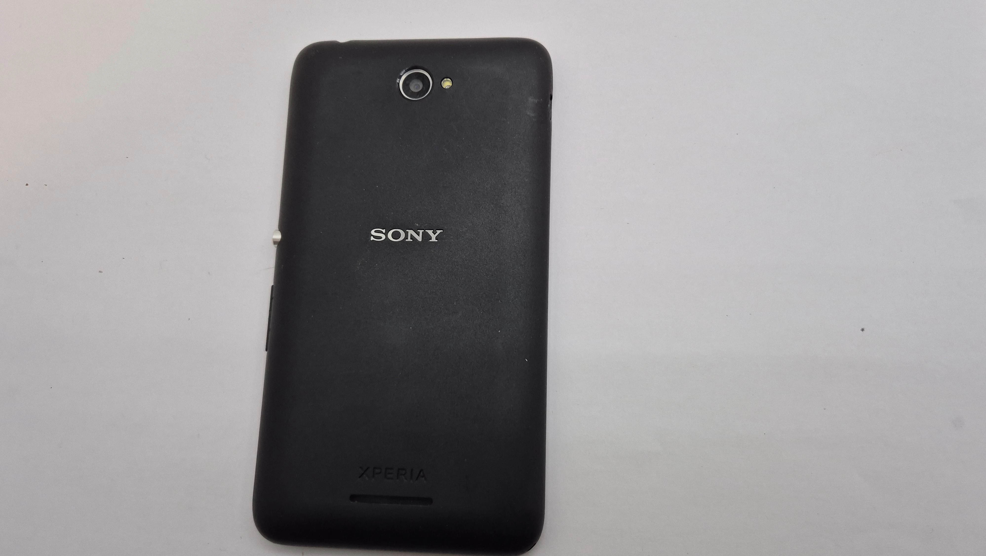 smartfon-sony-xperia-e4g-1-gb-8-gb-3g-czarny-stan-11323-2