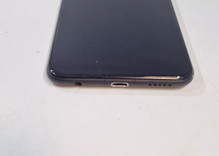 honor-8x-664-gb-przekatna-ekranu-650