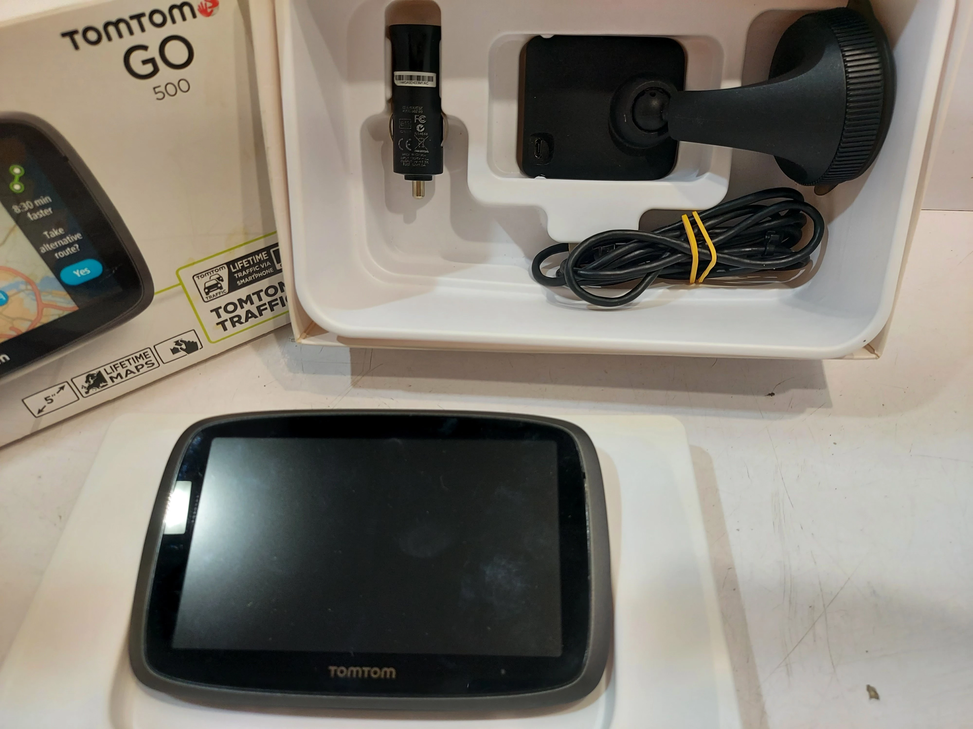 nawigacja-samochodowa-tomtom-go-500-ean-gtin-636926107617