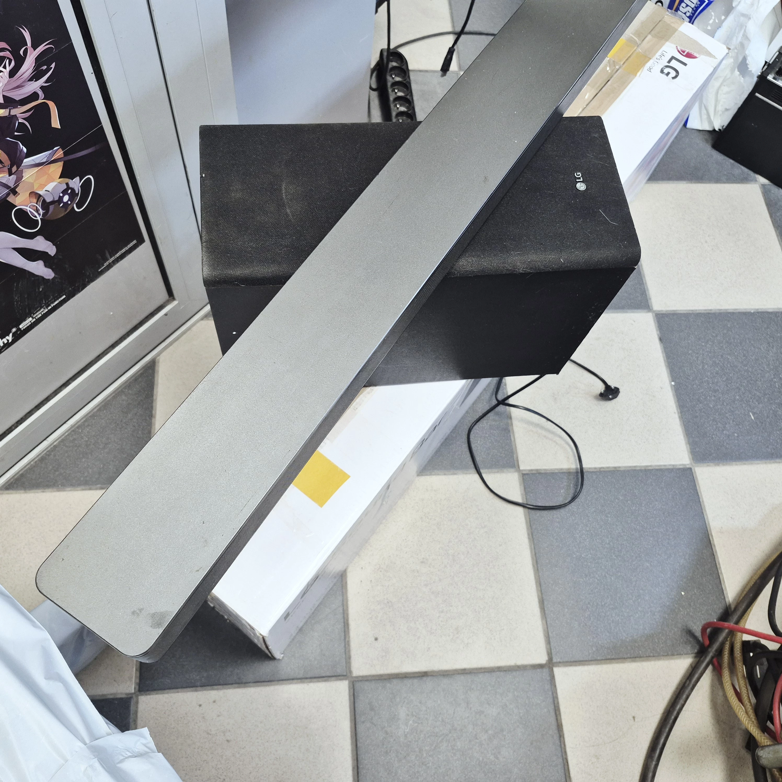 soundbar-lg-sk6f-at-warto-konstrukcja-229673-342733