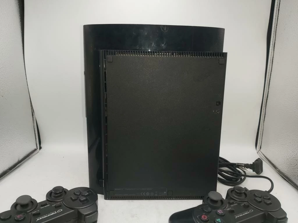 konsola-sony-ps3-super-slim-500gb-2-pady-producent-248914-1705040