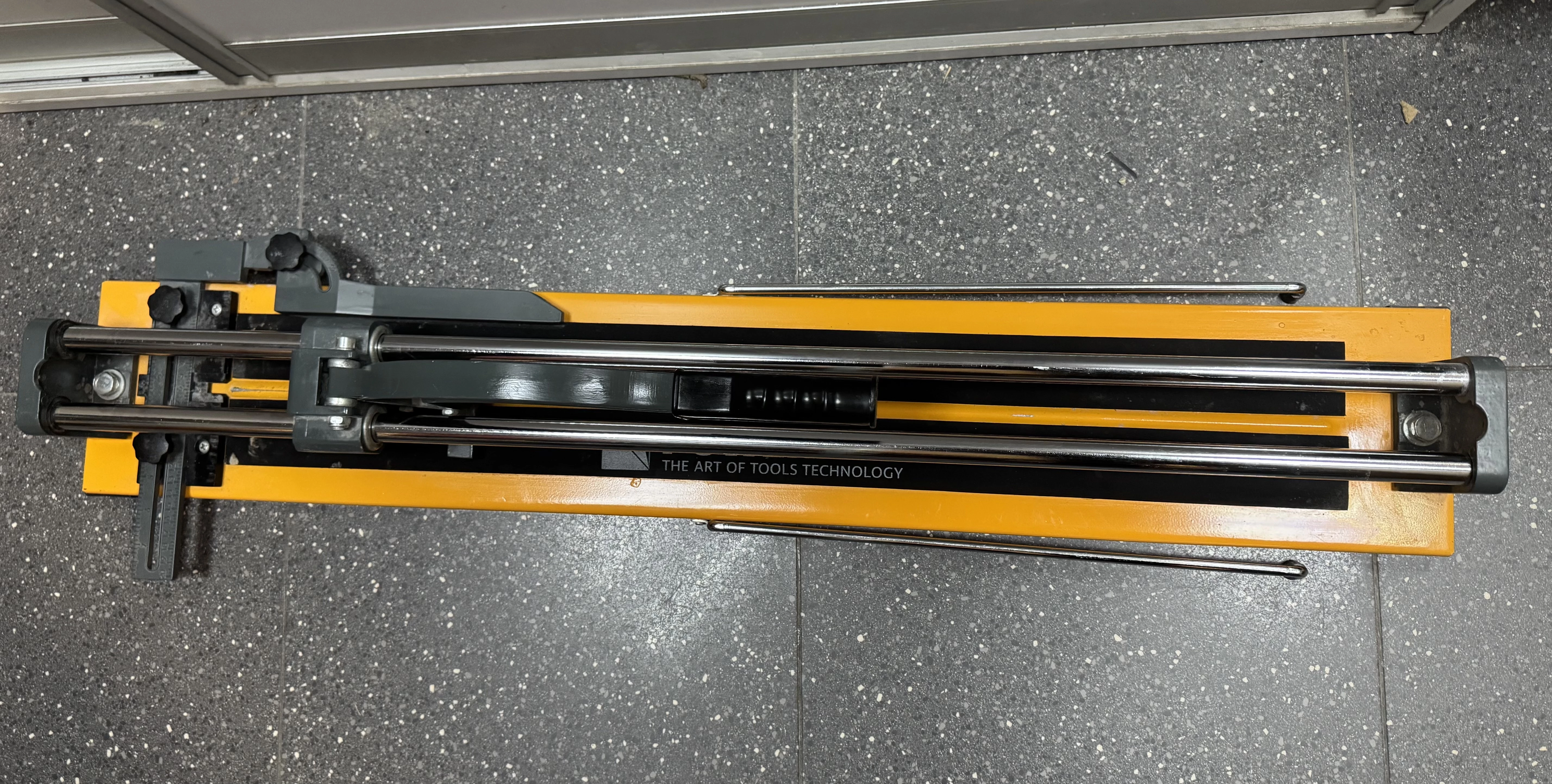 przecinarka-do-glazury-maszynka-do-ciecia-plytek-powermat-800-mm-maksymalna-grubosc-ciecia-plytki-przy-45-stopniach-14