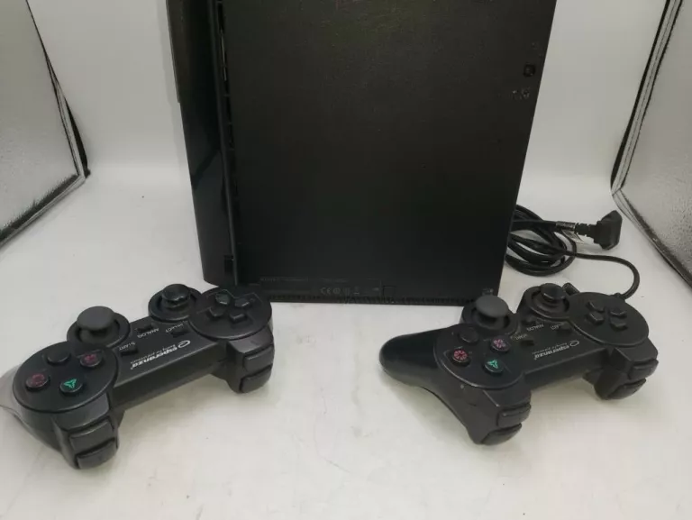 konsola-sony-ps3-super-slim-500gb-2-pady-kod-producenta-cech-4004c-lw