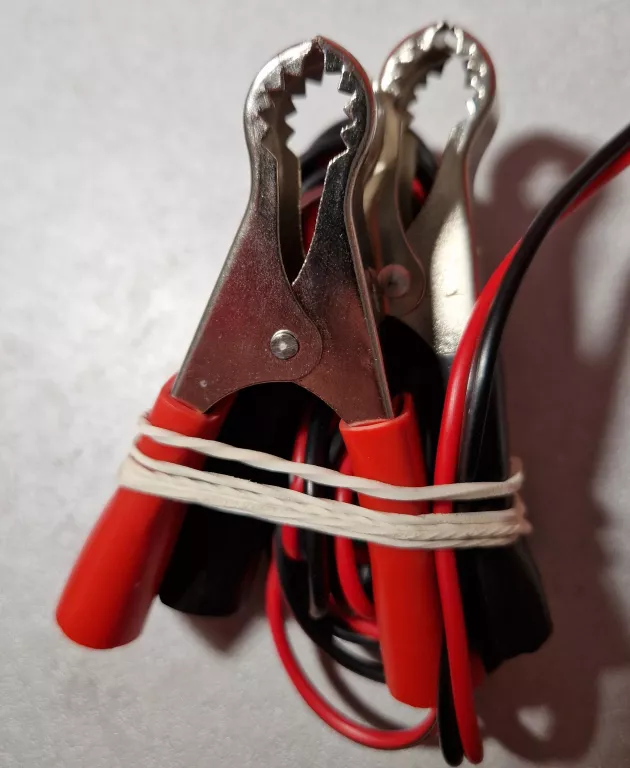 prostownik-do-akumulatorow-sena-z-mikroprocesorem-6v-dc-ladowarka-marka-248811-1940215