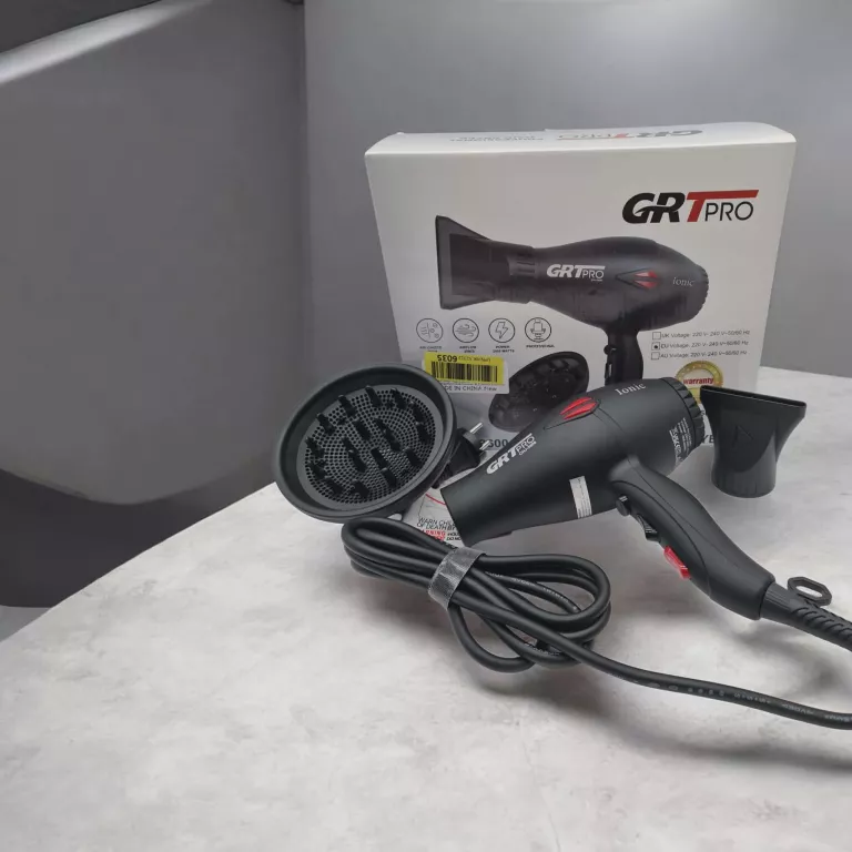 suszarka-grtpro-chj-3600-czarna-dyfuzor-do-wlosow-kreconych-podrozna-liczba-predkosci-nadmuchu-2