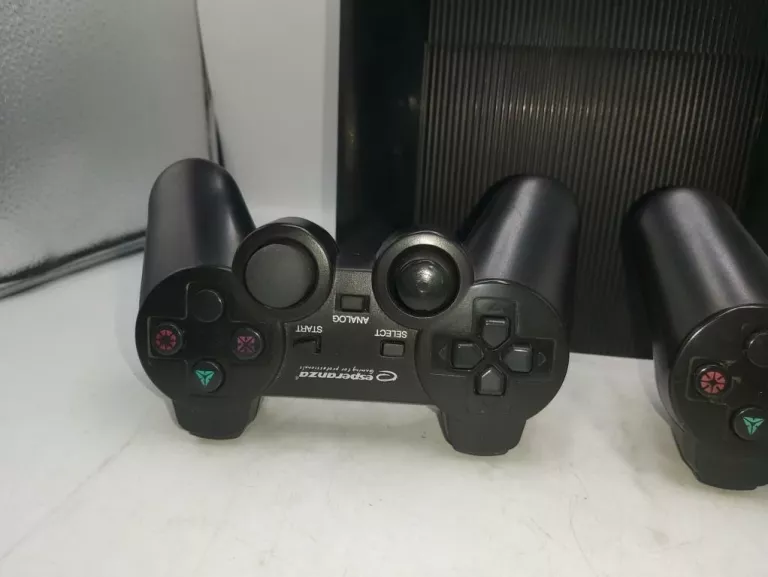 konsola-sony-ps3-super-slim-500gb-2-pady-stan-11323-2