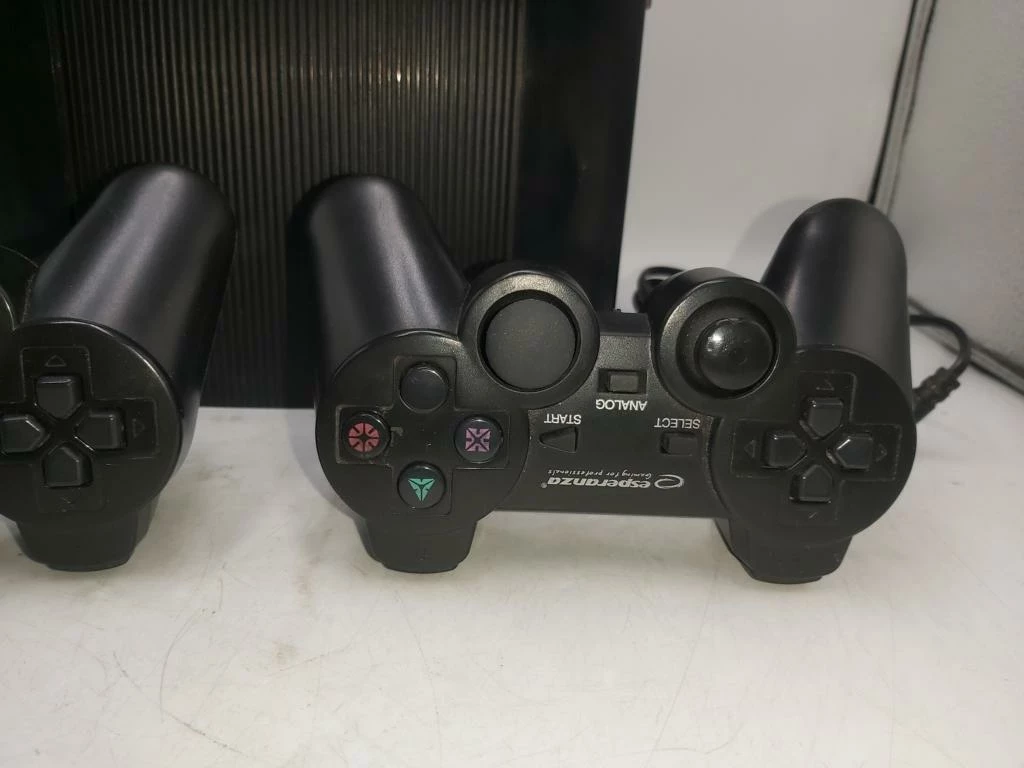 konsola-sony-ps3-super-slim-500gb-2-pady-ean-gtin-0711719291442