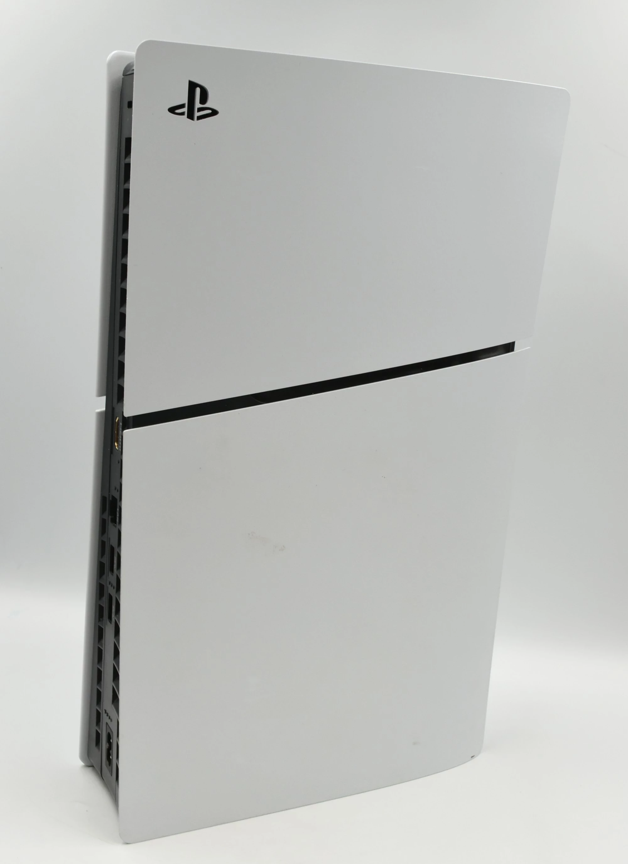 sony-playstation-5-slim-d-chassis-ps5-1tb-z-napedem-wersja-247643-1929736