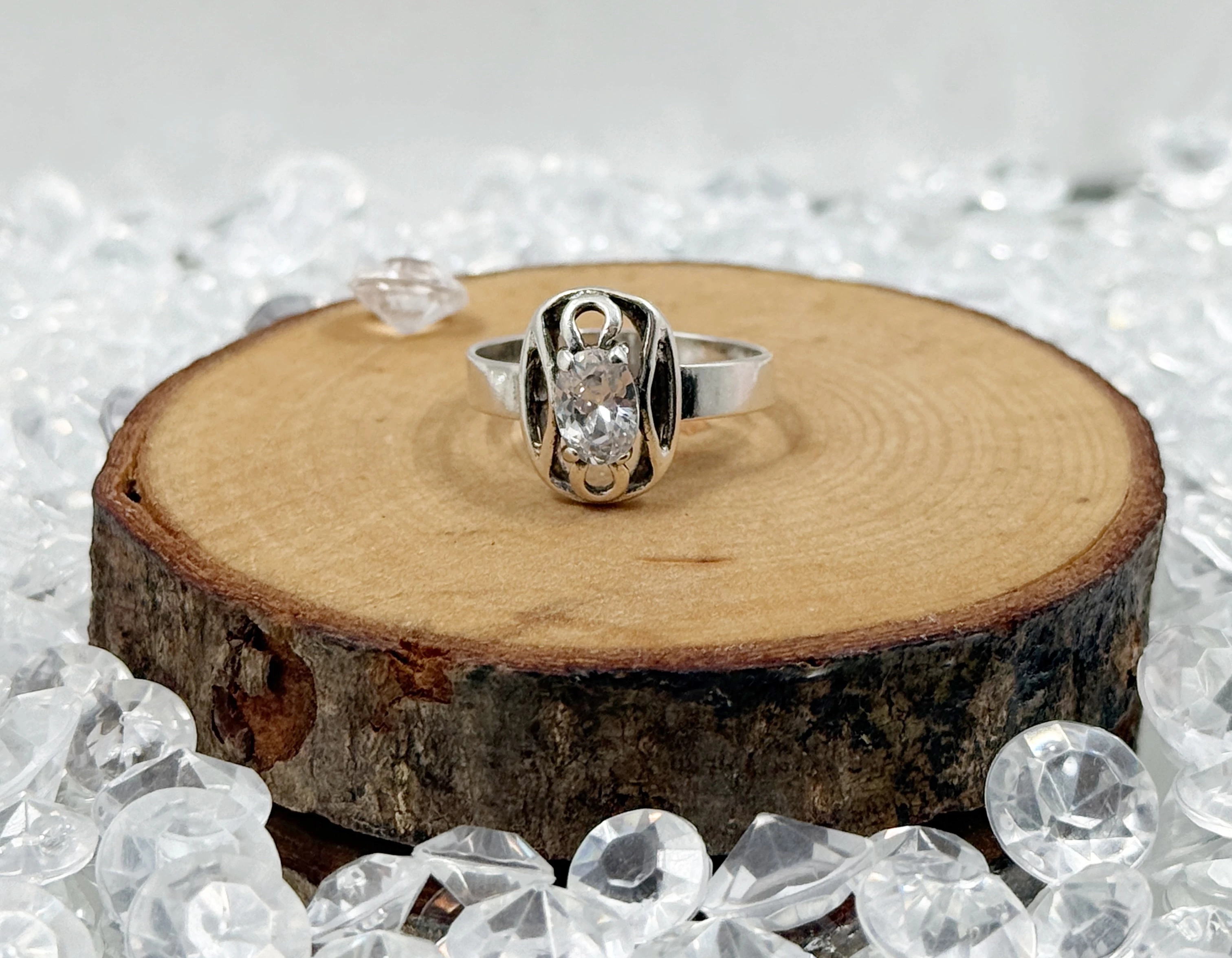 srebrny-pierscionek-z-cyrkonia-925-r13-rodzaj-2205-2