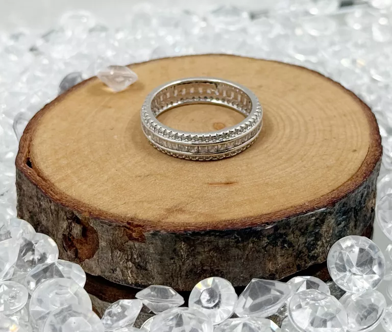 srebrny-pierscionek-z-cyrkoniami-925-r16-rodzaj-2205-2