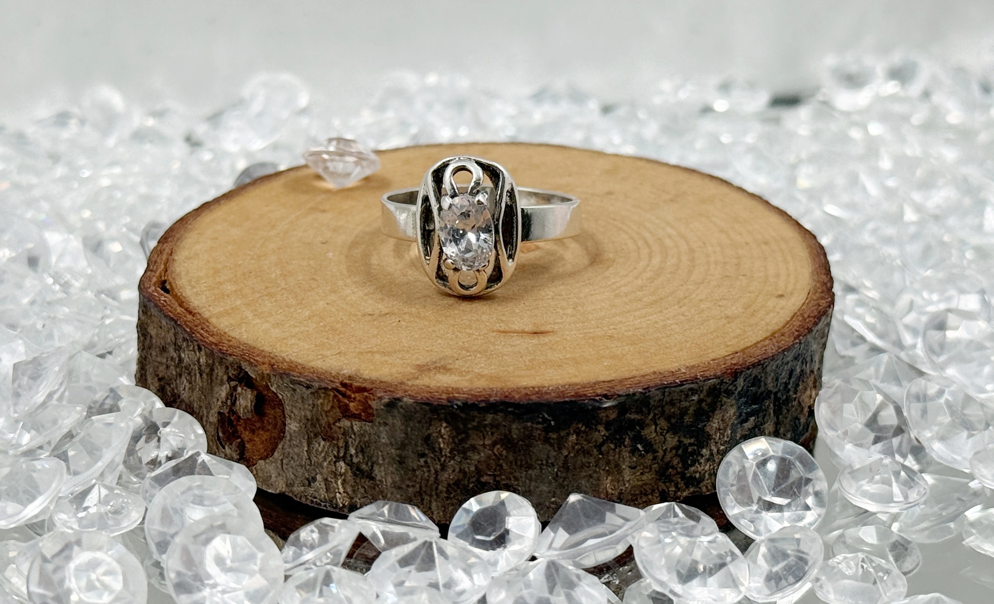 srebrny-pierscionek-z-cyrkonia-925-r13-kosciuszki-159-wroclaw-gracja