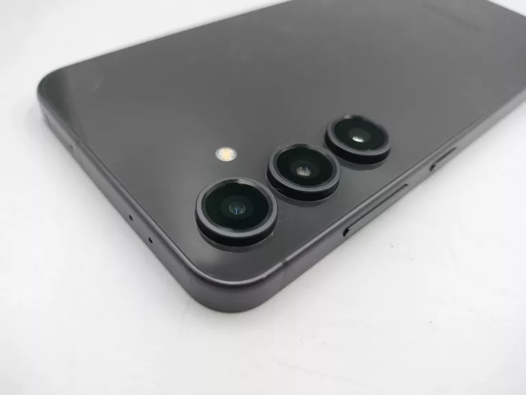 telefon-samsung-galaxy-s24-fe-128gb-czarny-opis-stan-11323-2